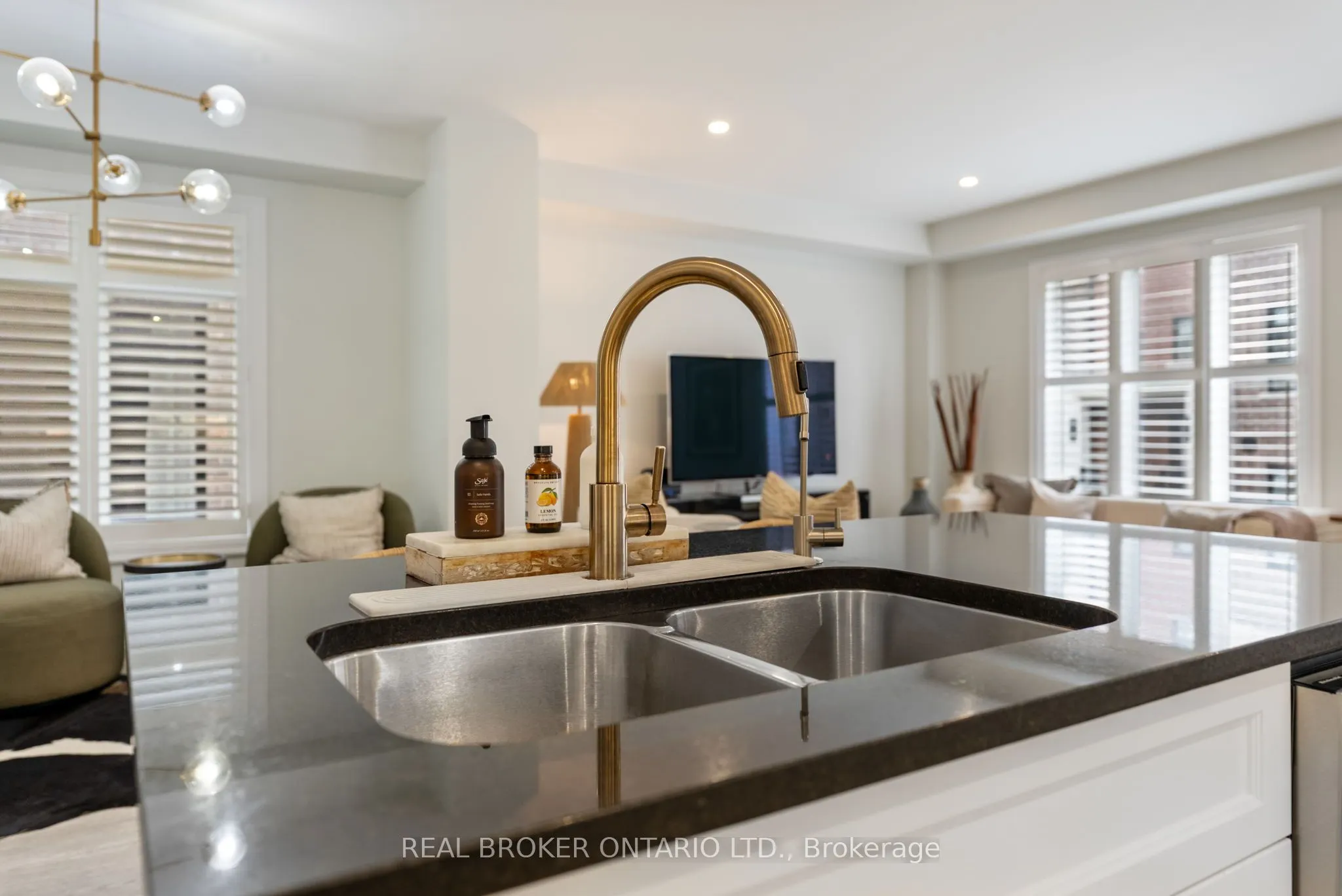 10 Granite Ridge Trail