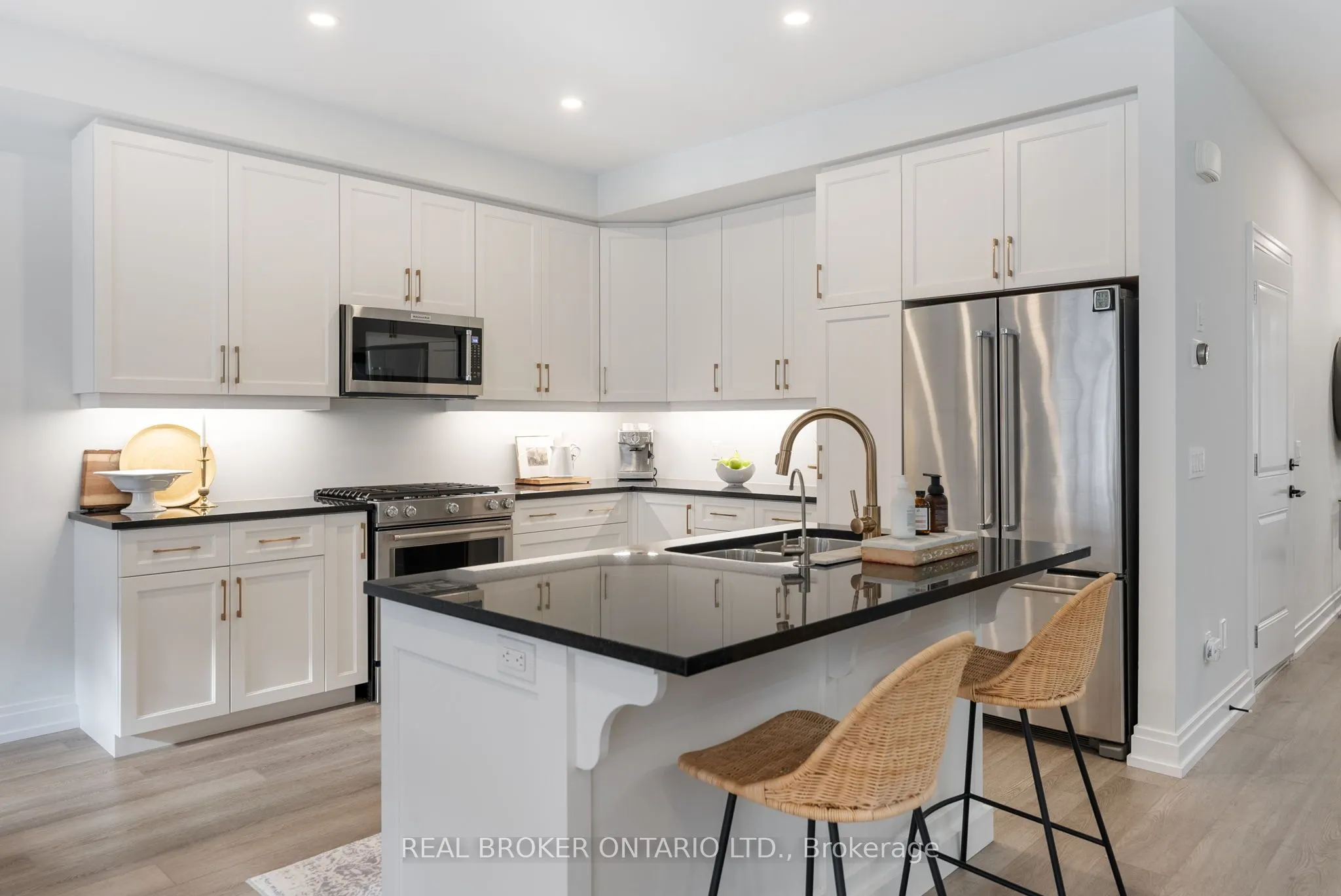 10 Granite Ridge Trail