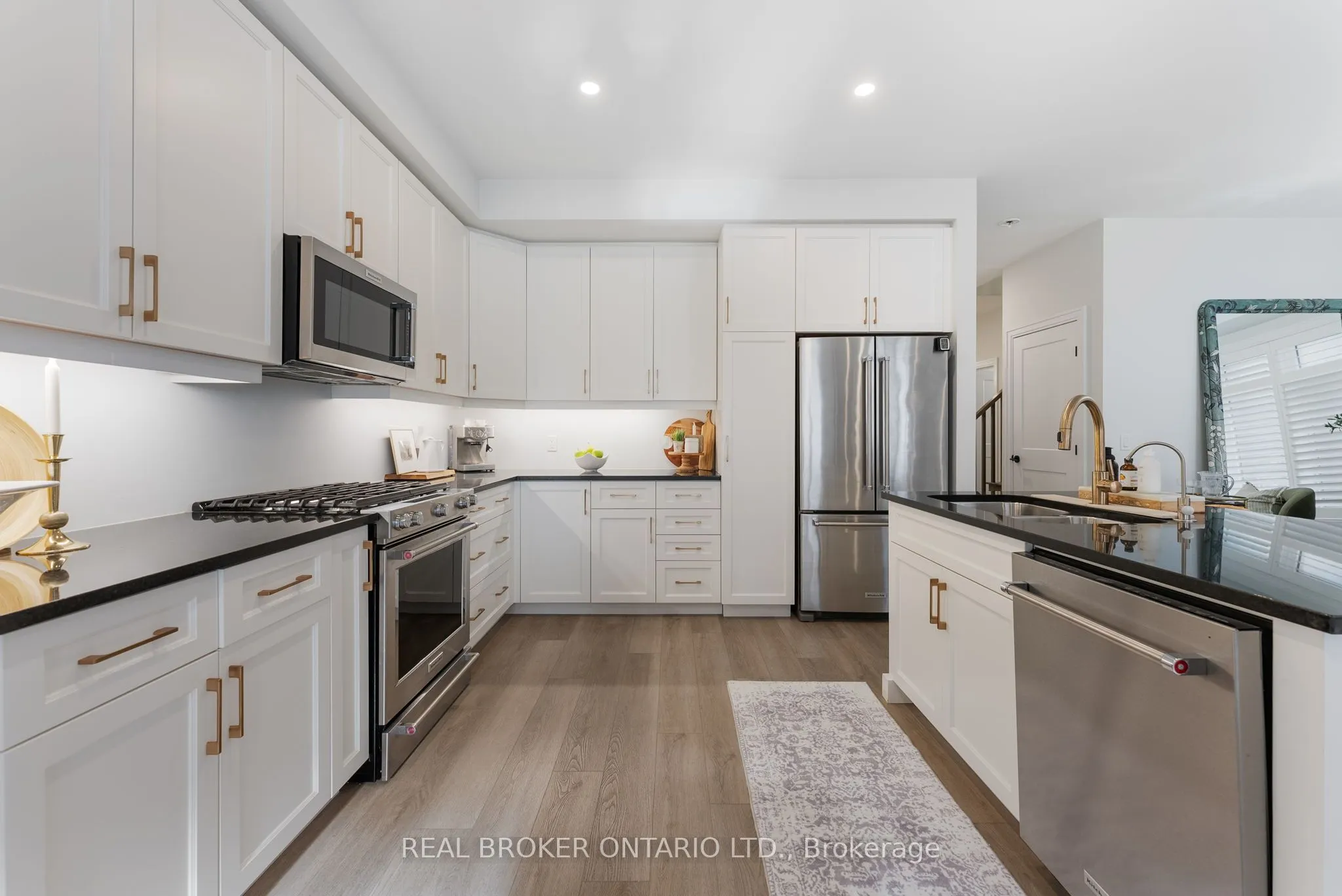 10 Granite Ridge Trail