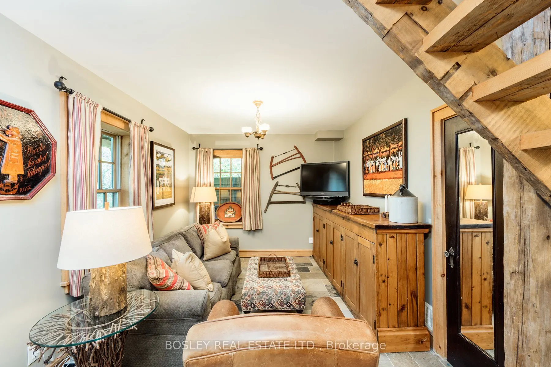 123 Happy Valley Road