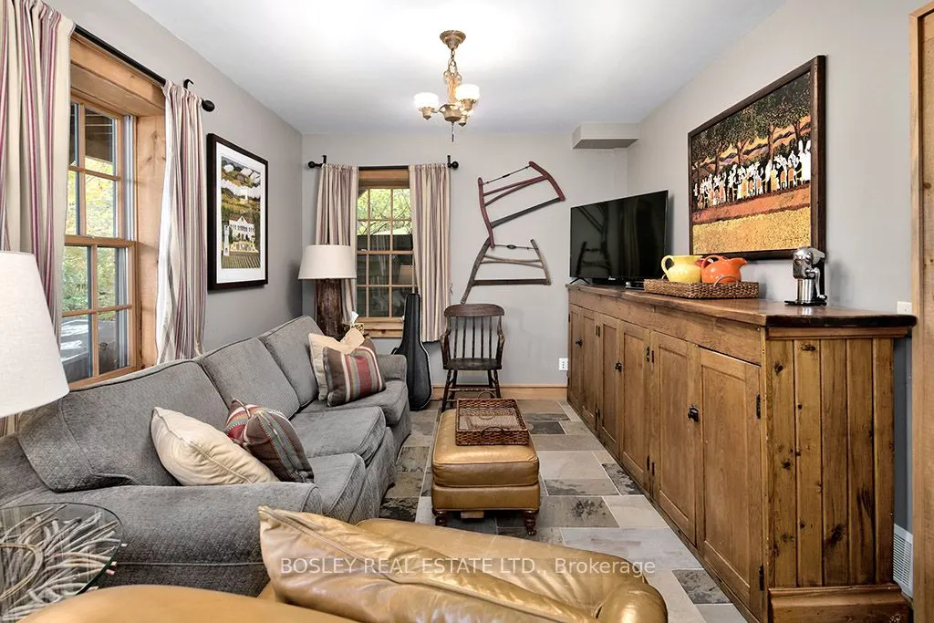 123 Happy Valley Road