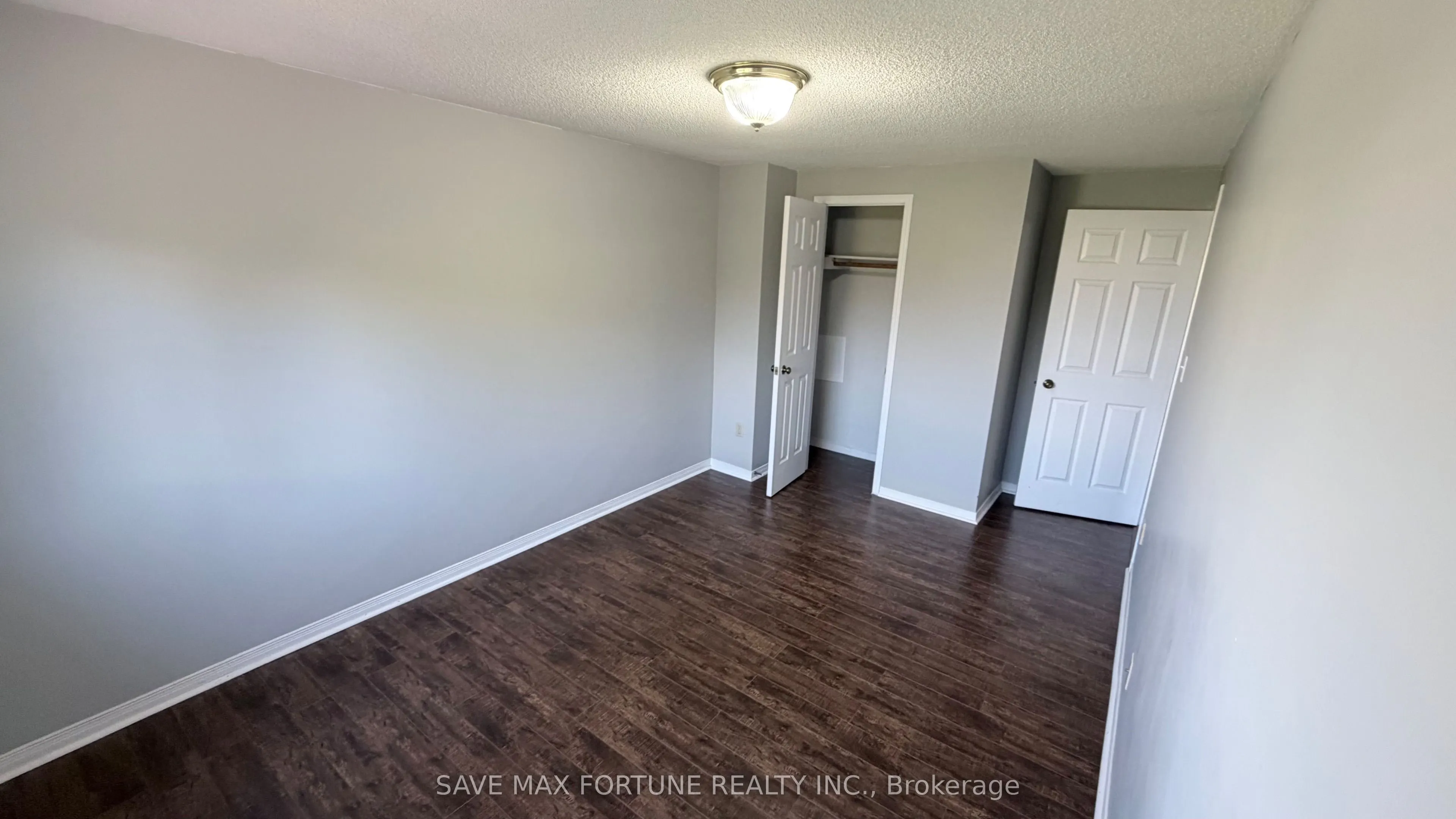 1 Royalwood Court, #27