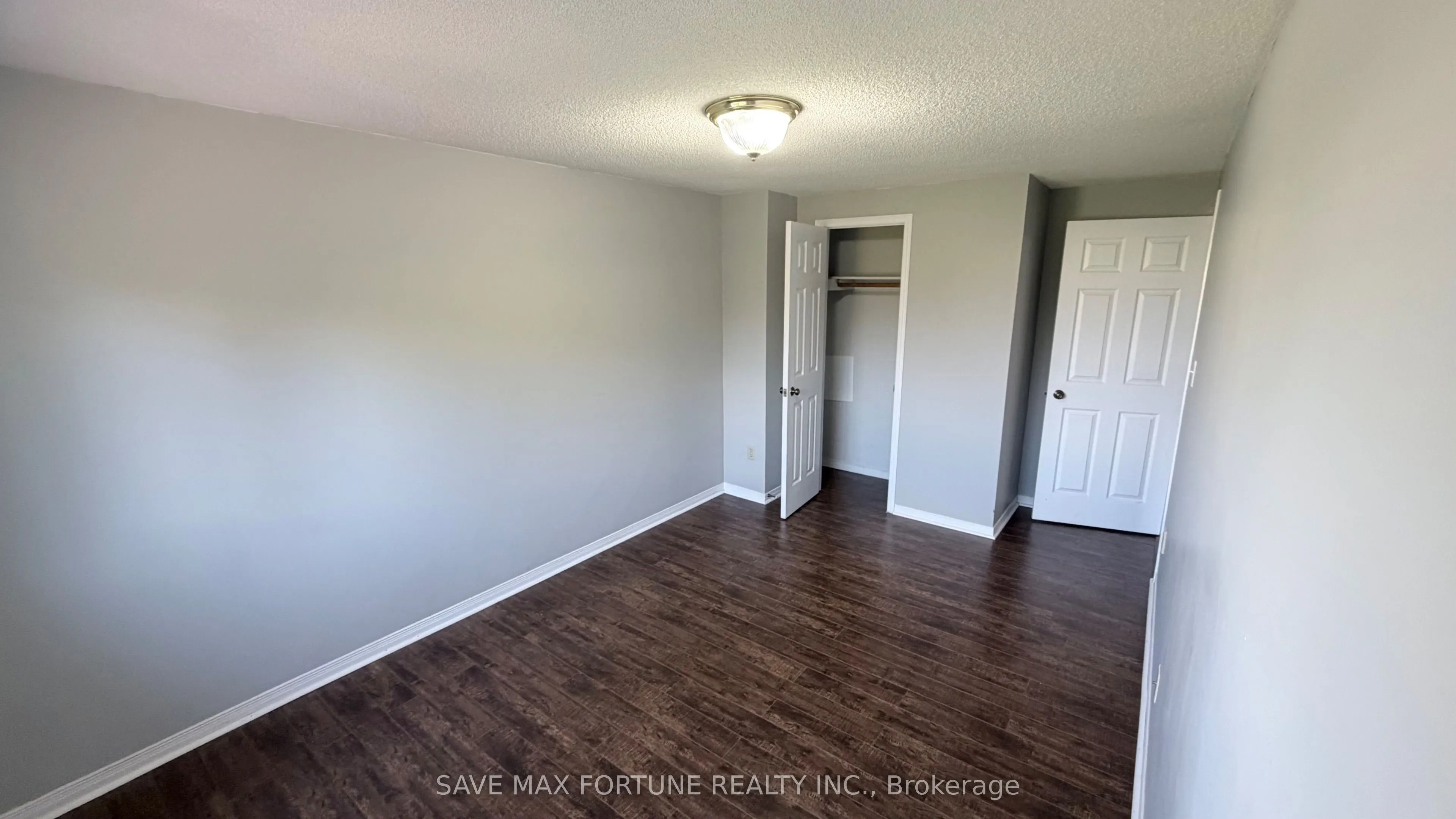 1 Royalwood Court, #27