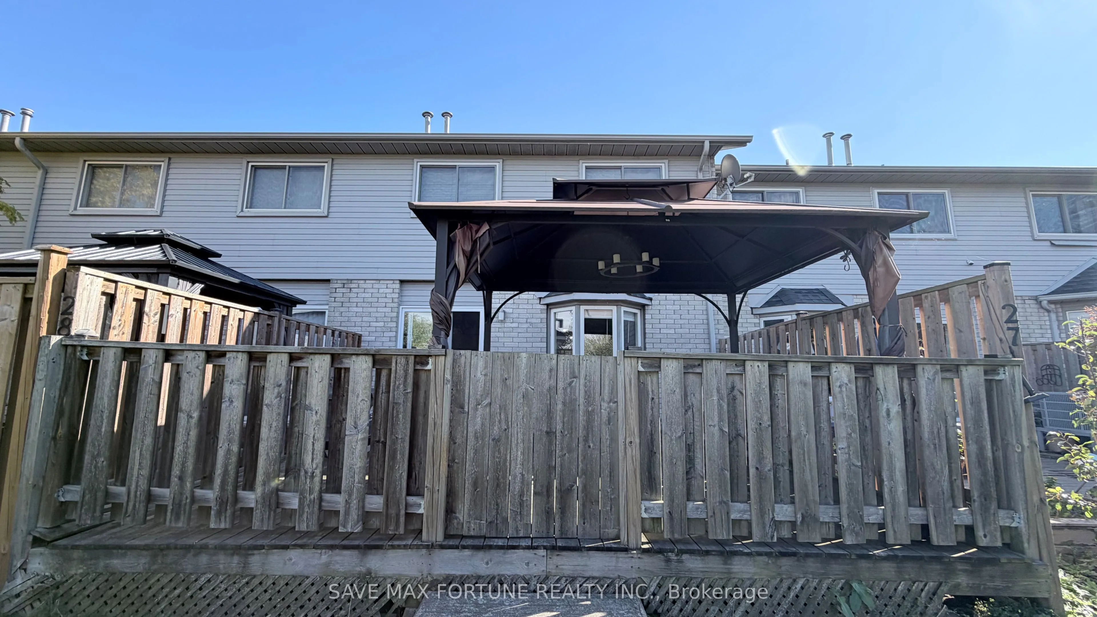 1 Royalwood Court, #27