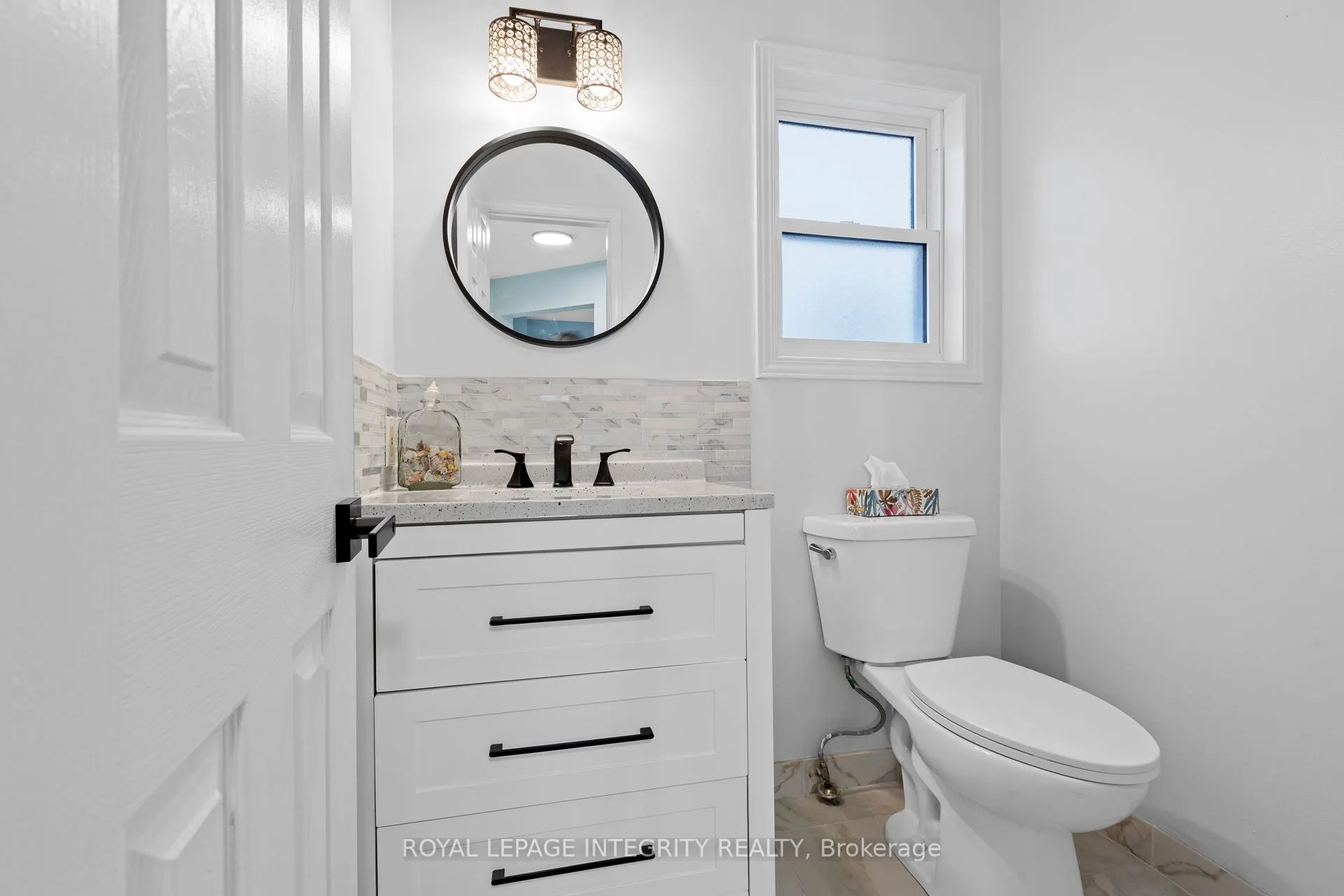 11 Royal Field Crescent