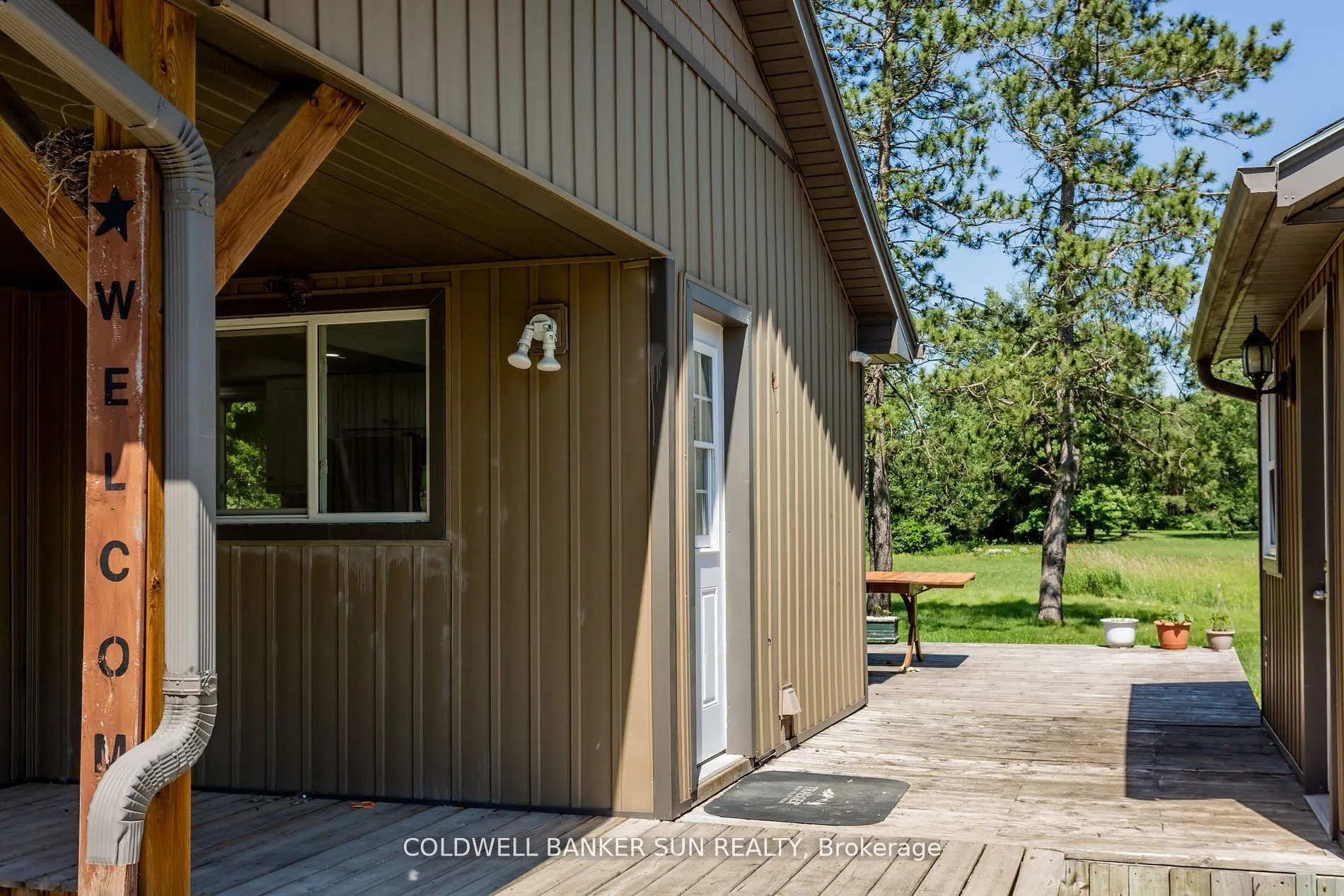 686078 Oxford Rd 2 Road