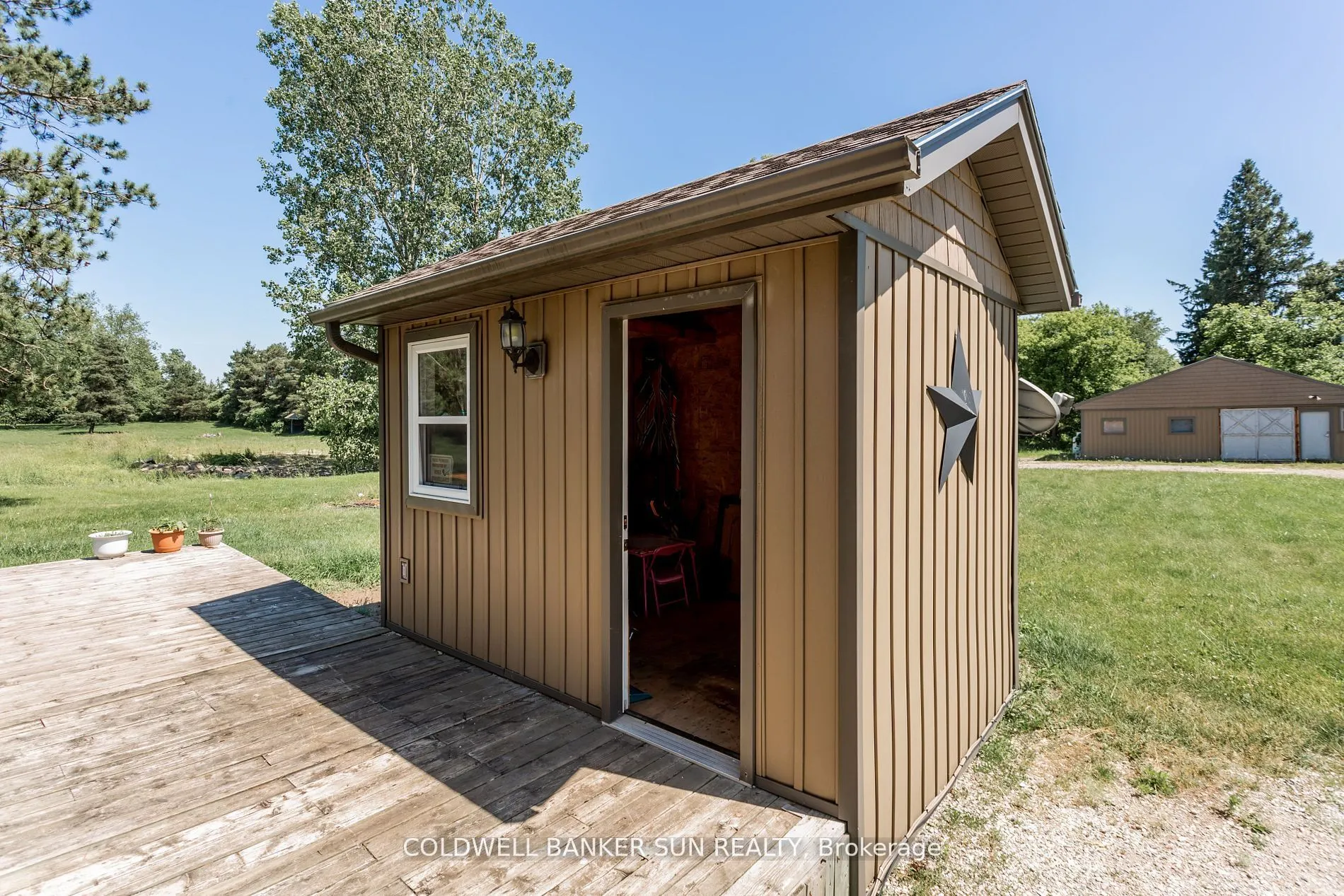 686078 Oxford Rd 2 Road