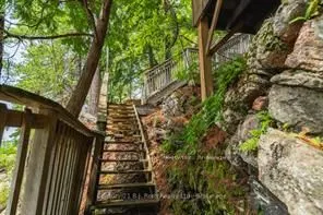 1033 Bayview Point Road