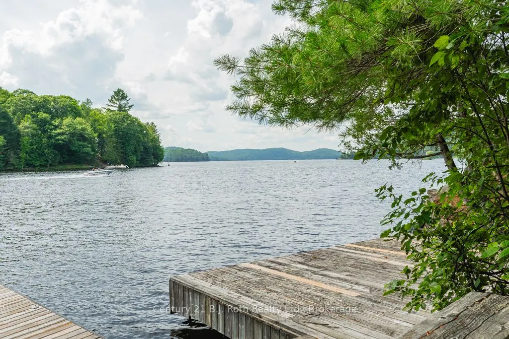 1033 Bayview Point Road