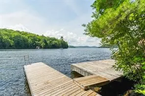 1033 Bayview Point Road