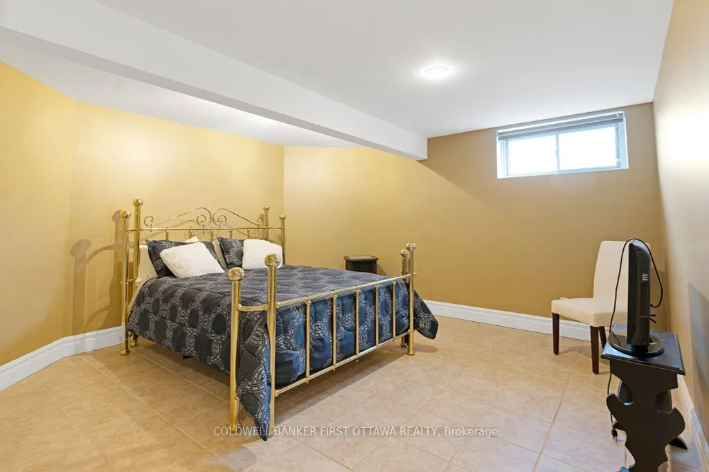 556 West Point Drive