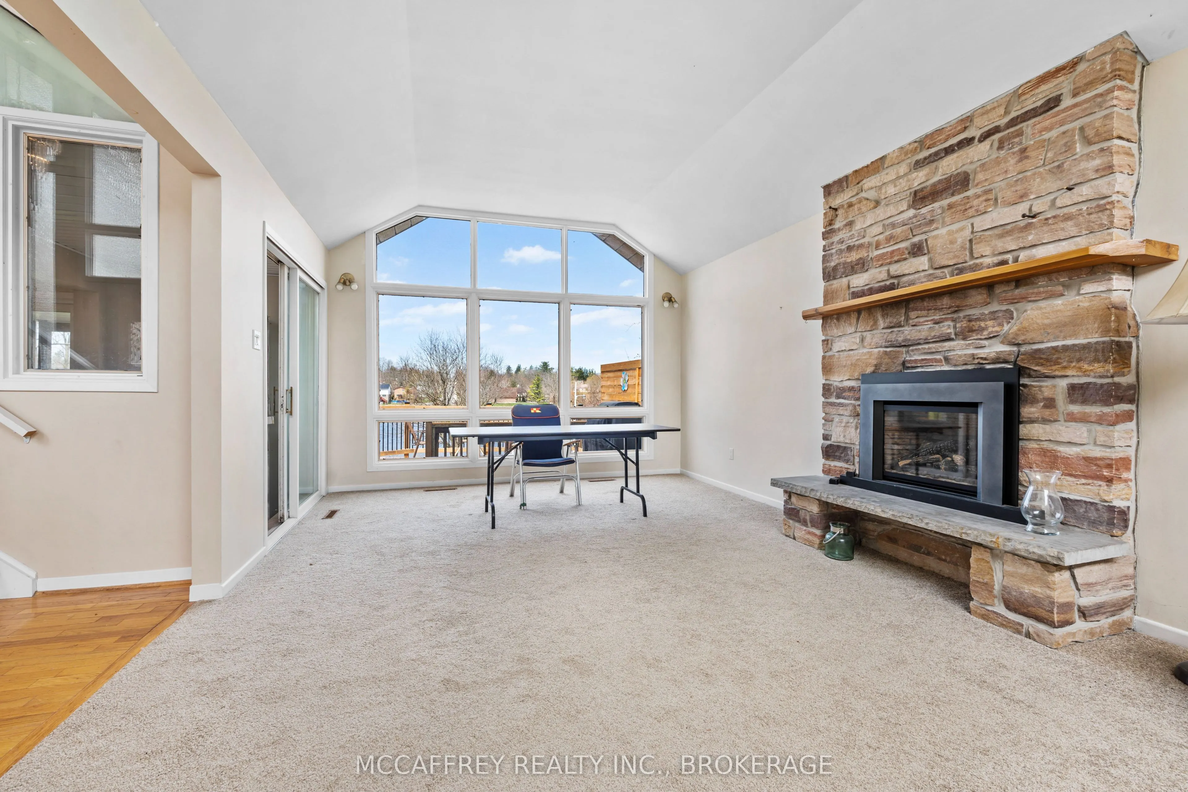 79 River Road