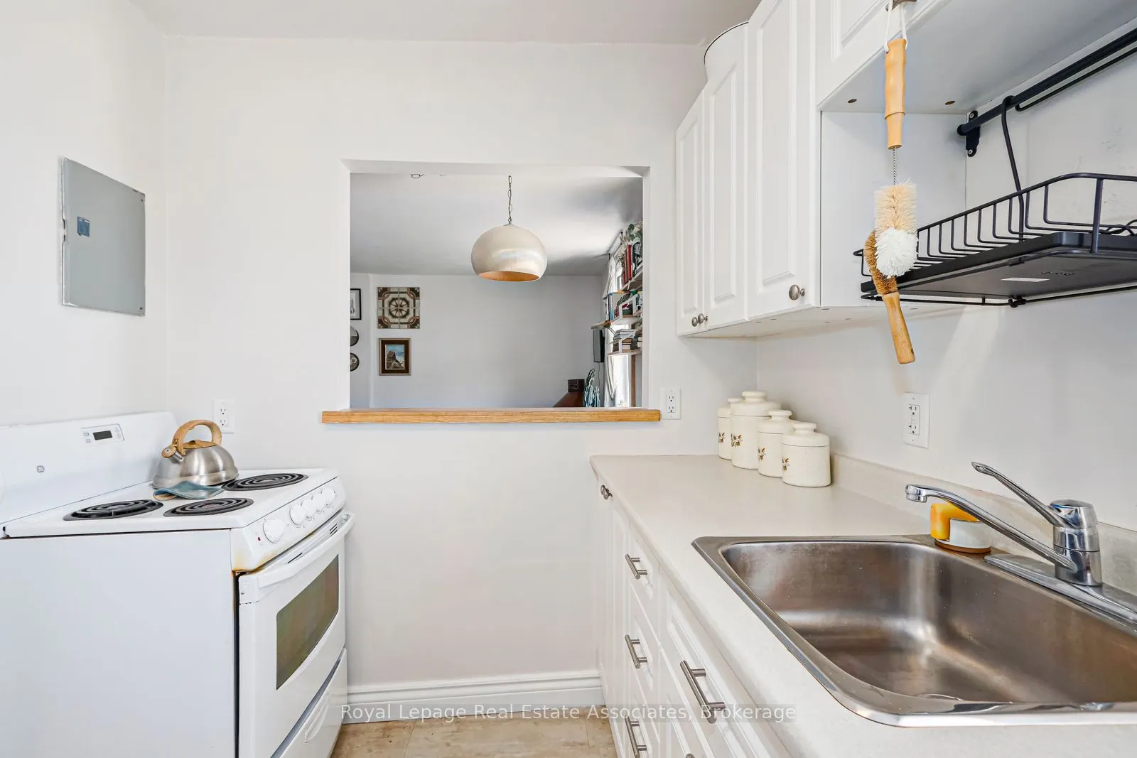 110 Sykes Street N, #202