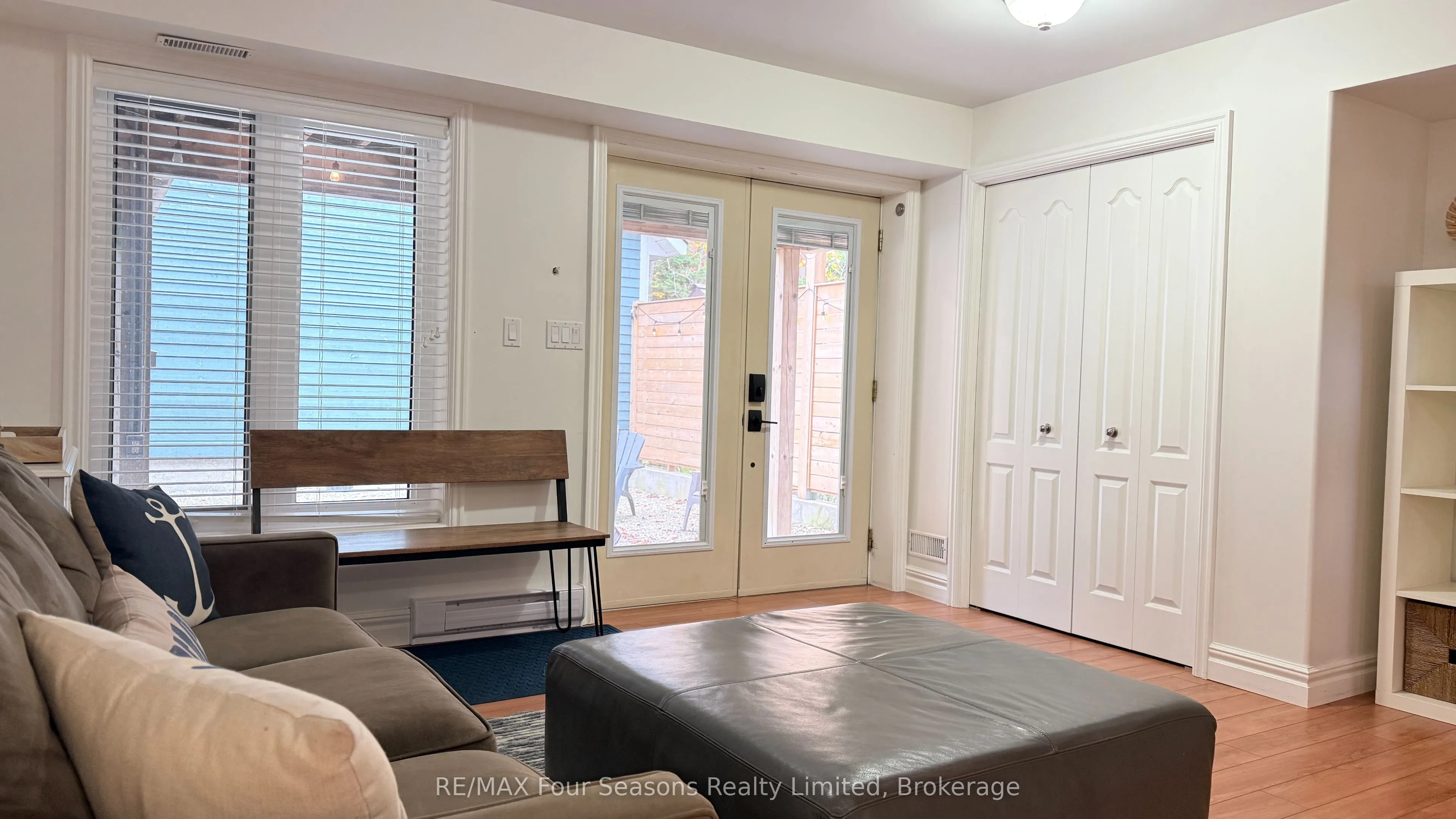 37 Silver Lake Crescent