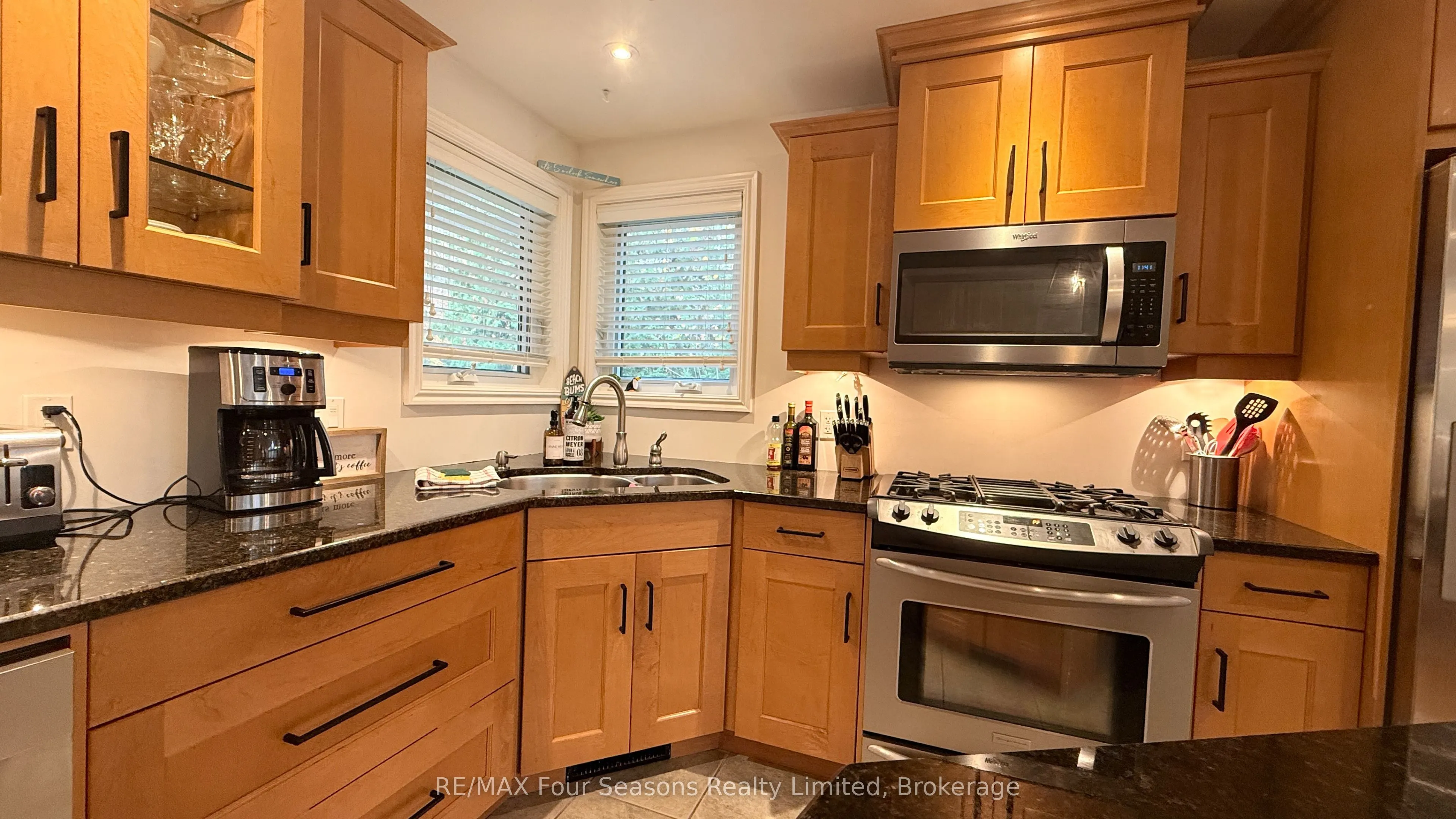 37 Silver Lake Crescent