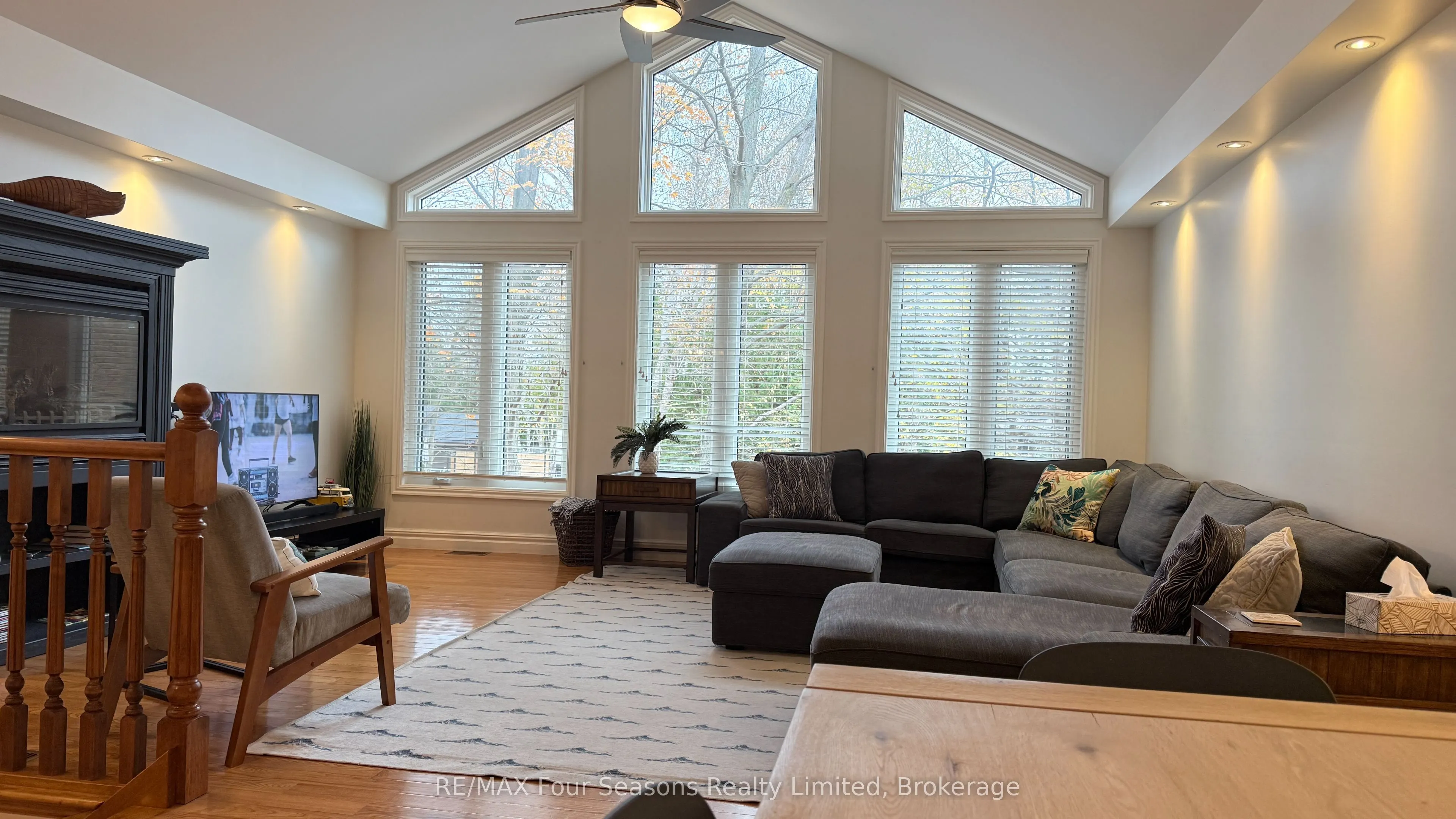 37 Silver Lake Crescent