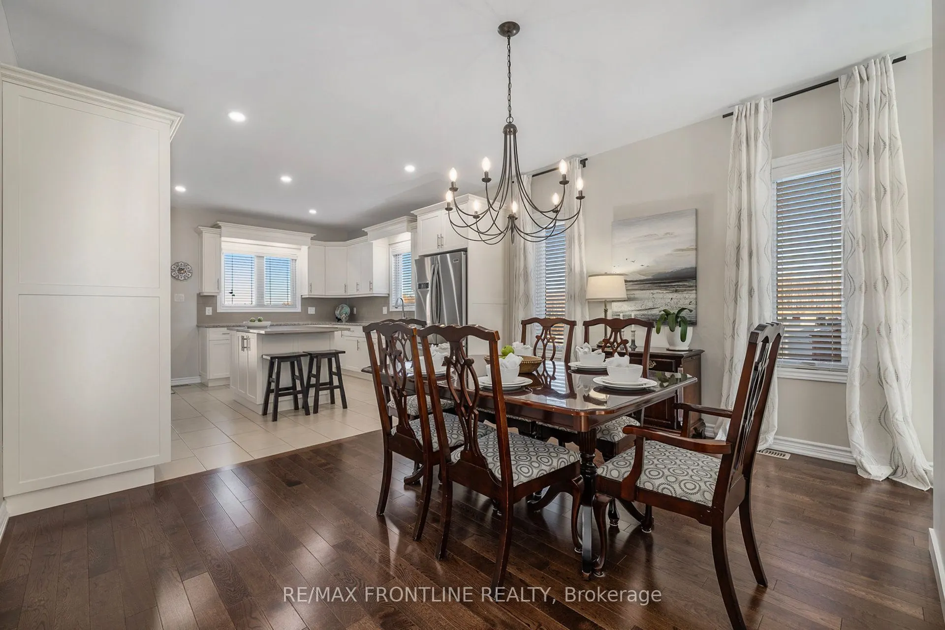 7 Senators Gate Drive