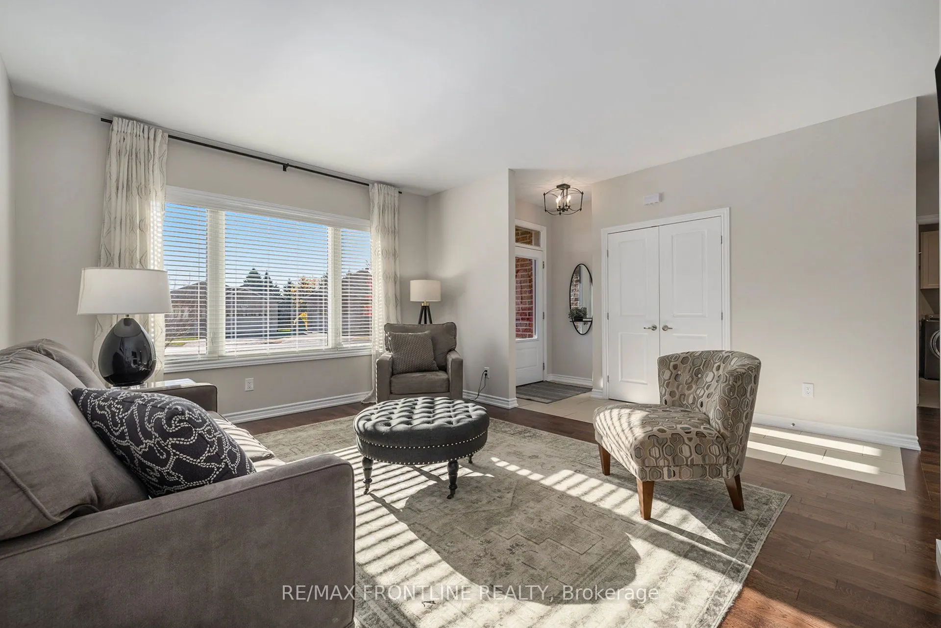 7 Senators Gate Drive