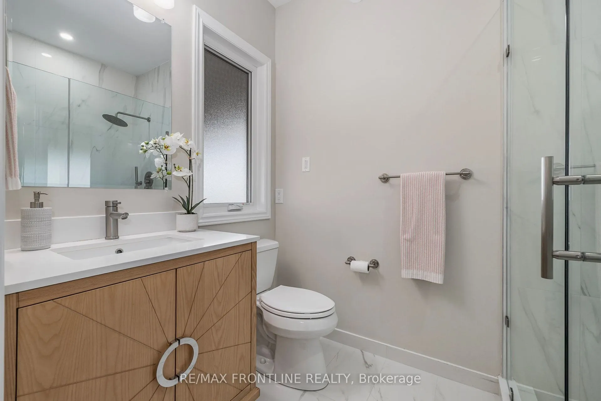 7 Senators Gate Drive