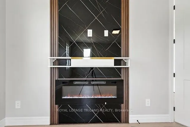 4203 LIBERTY Crossing