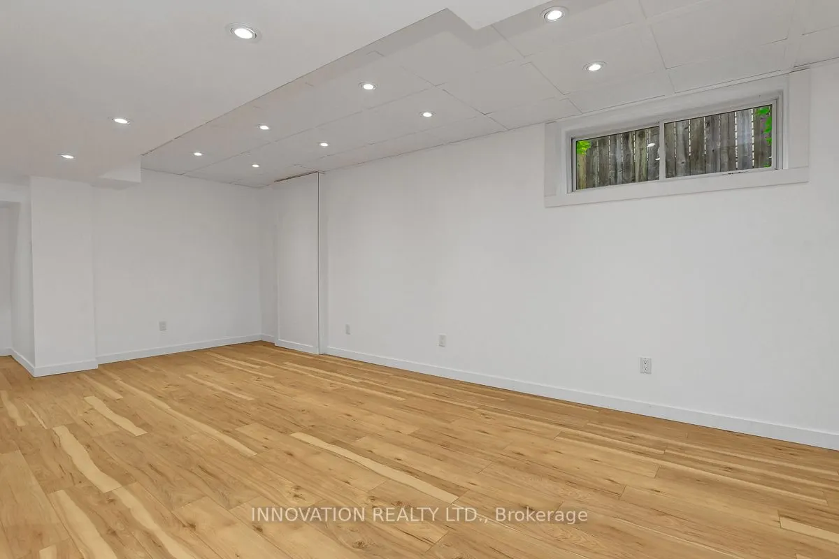 69 Smoketree Crescent