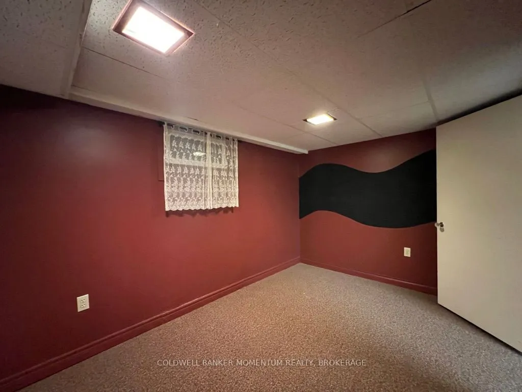 3834 Victoria Avenue