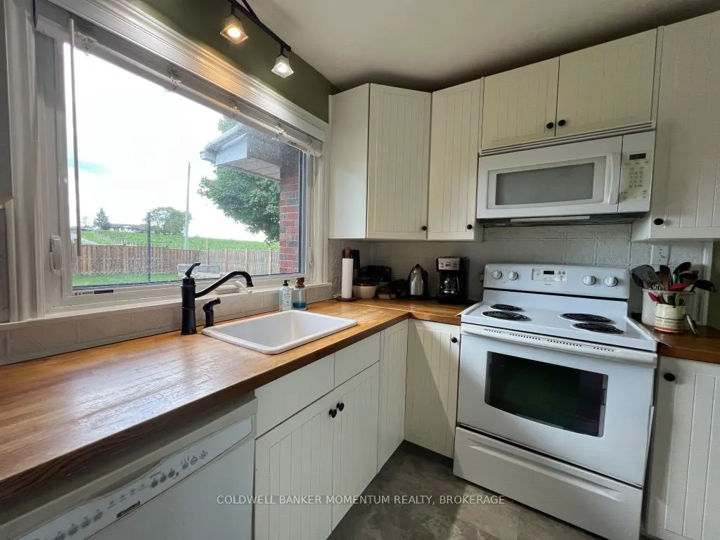 3834 Victoria Avenue