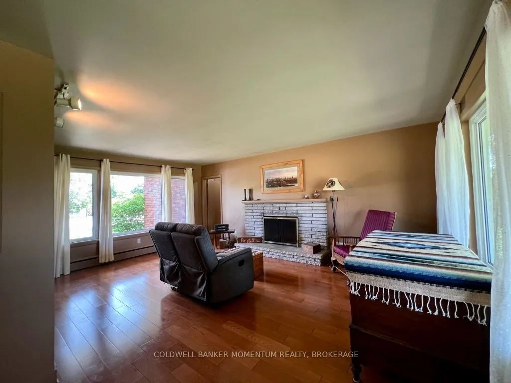 3834 Victoria Avenue