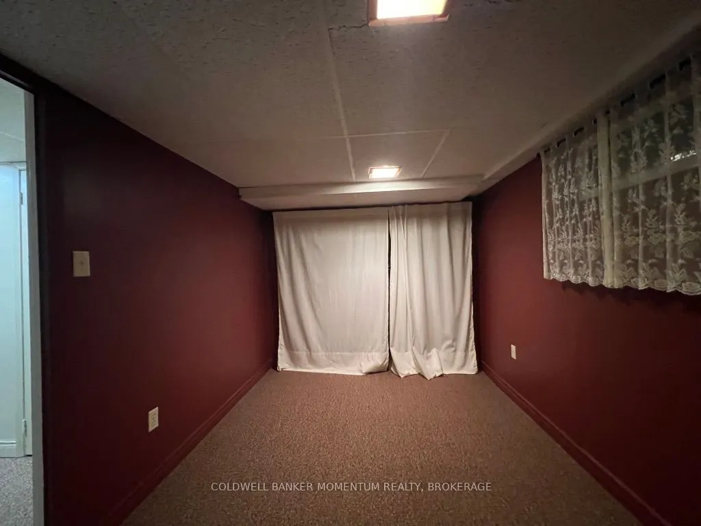 3834 Victoria Avenue