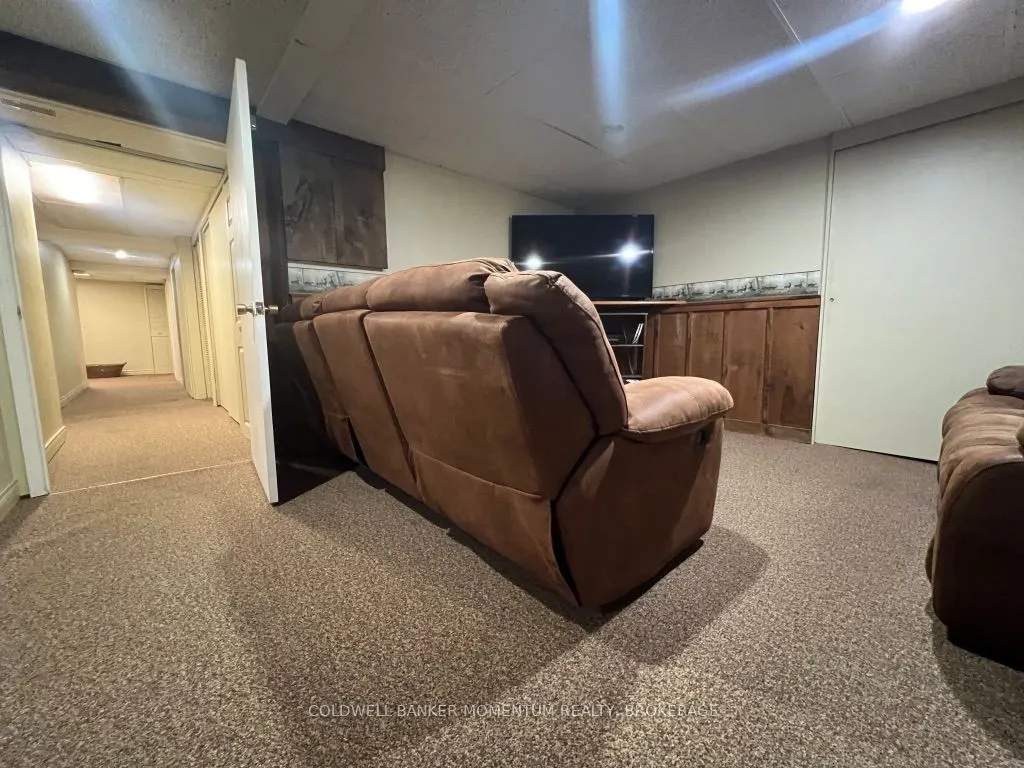 3834 Victoria Avenue