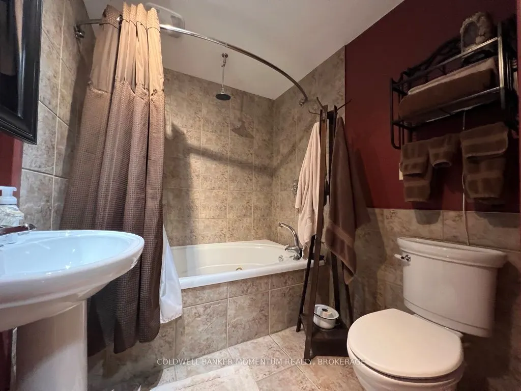 3834 Victoria Avenue