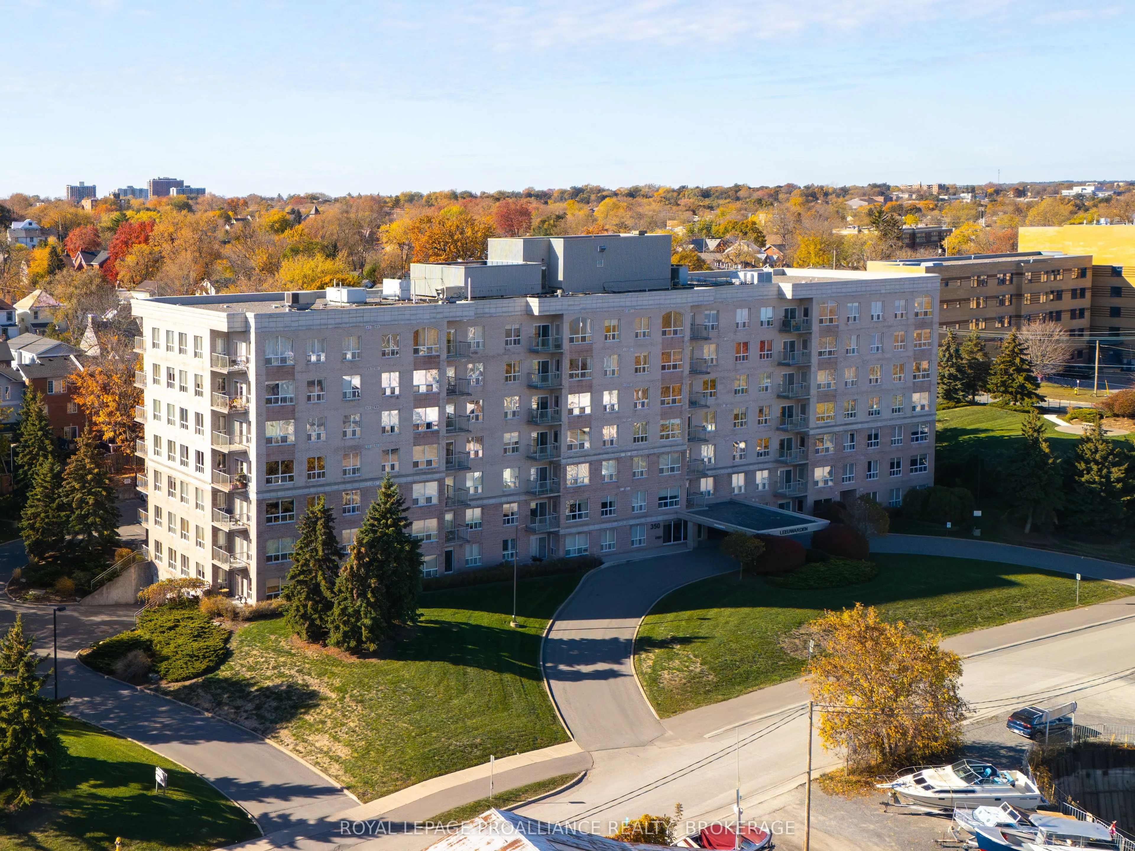 350 Wellington Street, #205