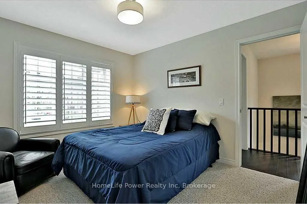 63 Southshore Crescent