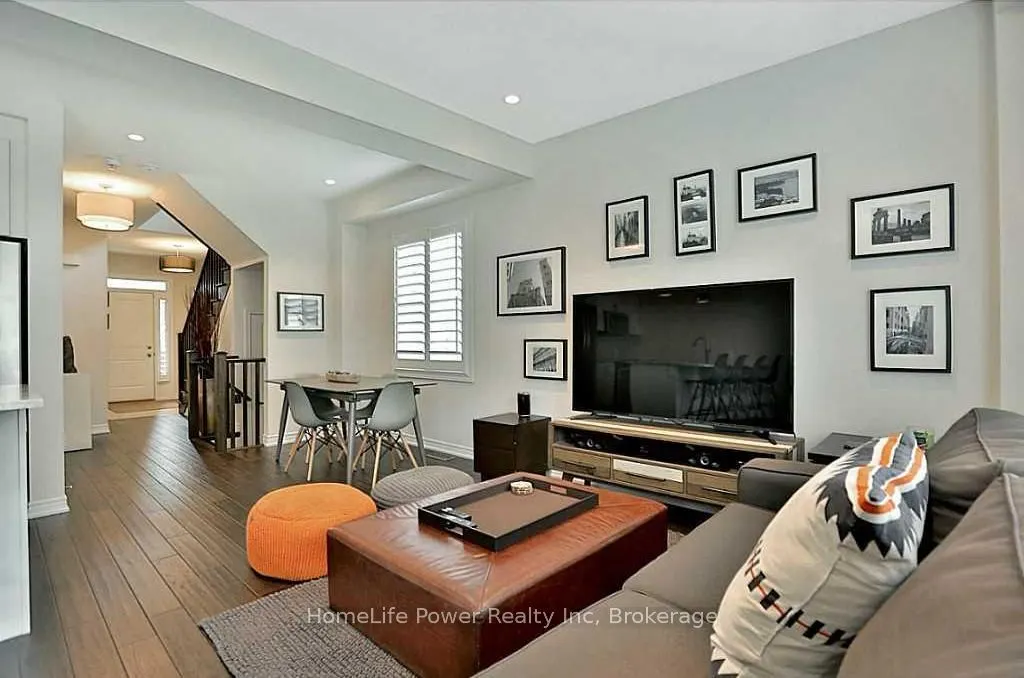 63 Southshore Crescent