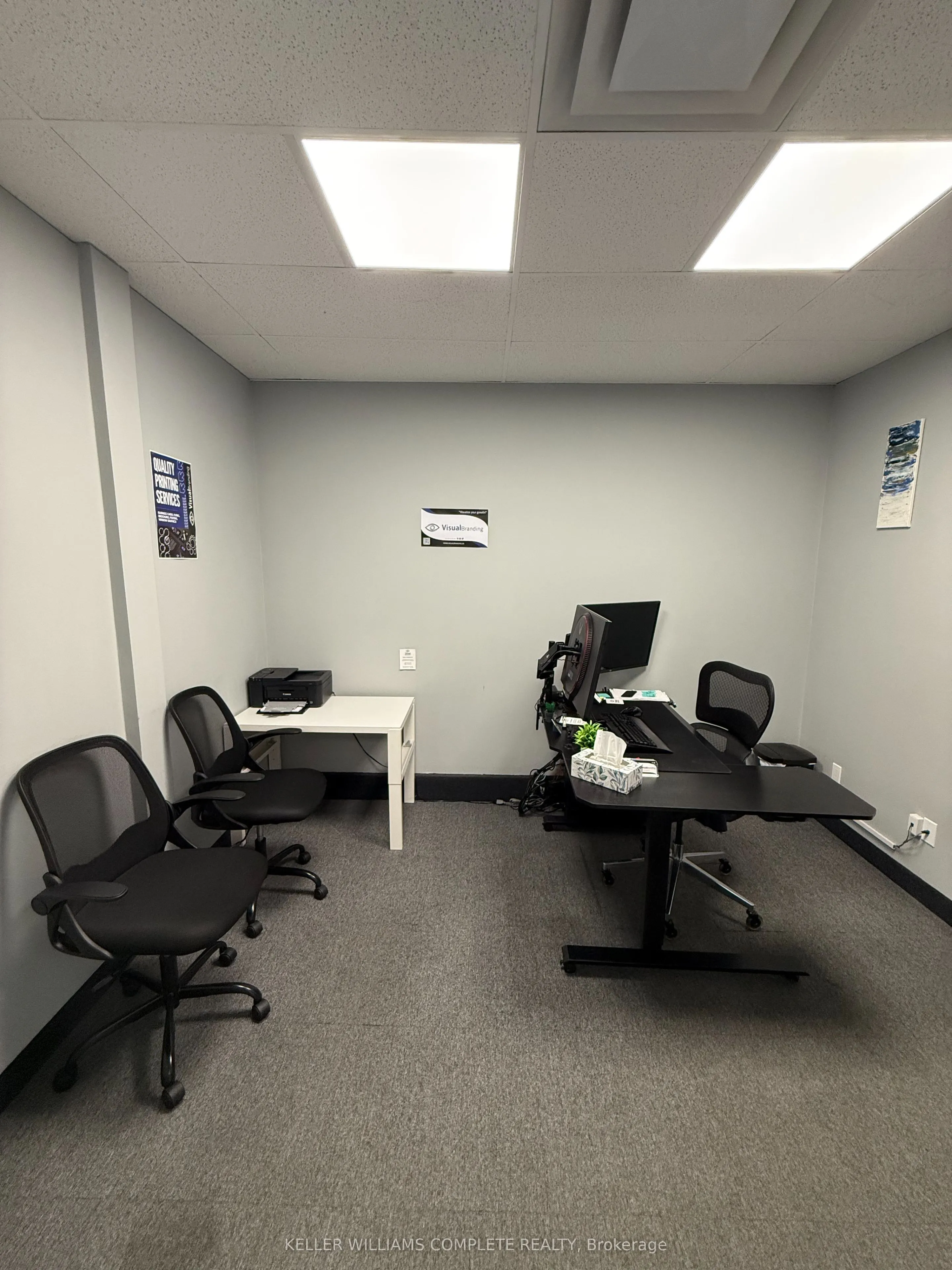 302 BRUCEDALE Avenue