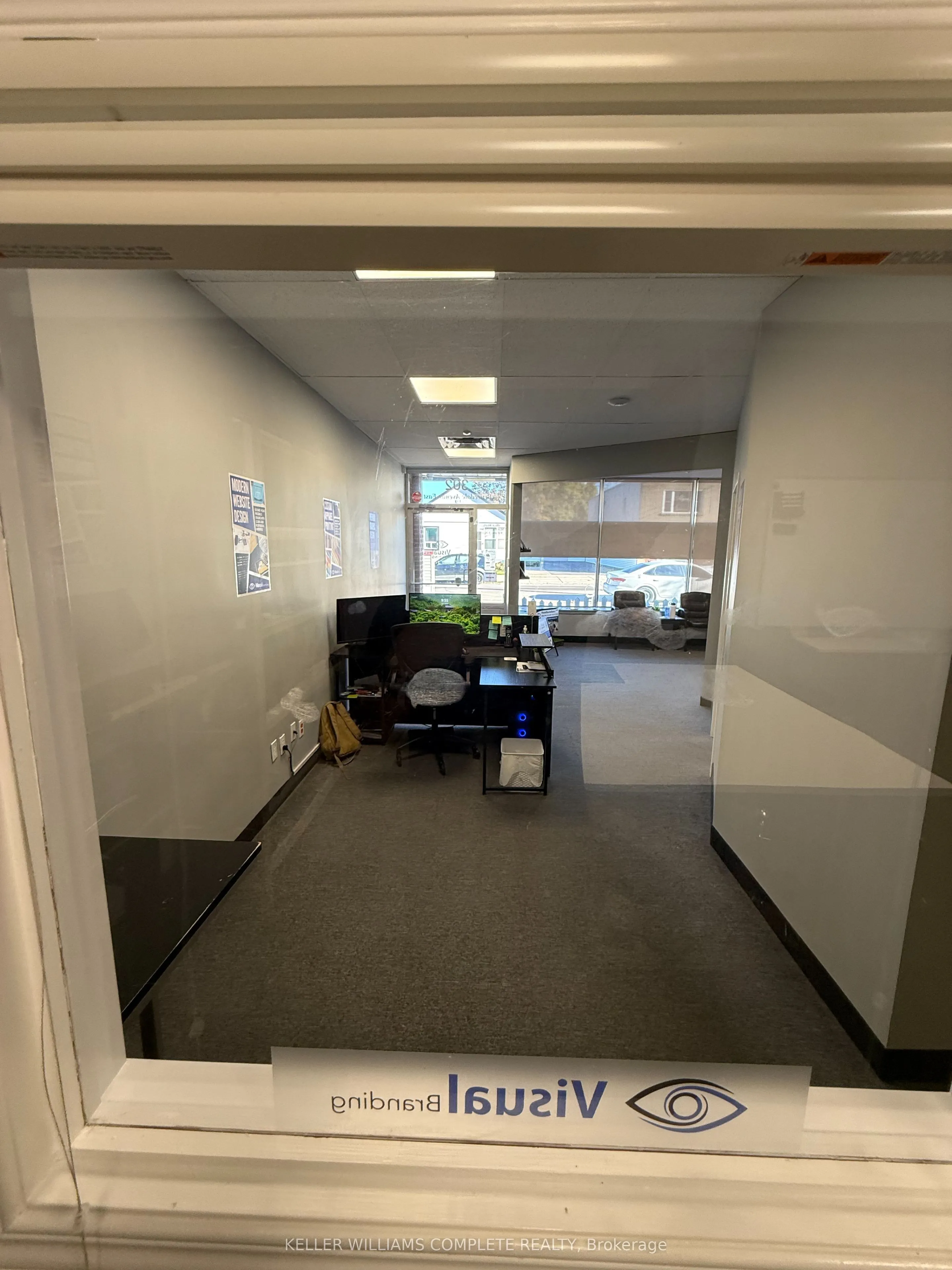 302 BRUCEDALE Avenue