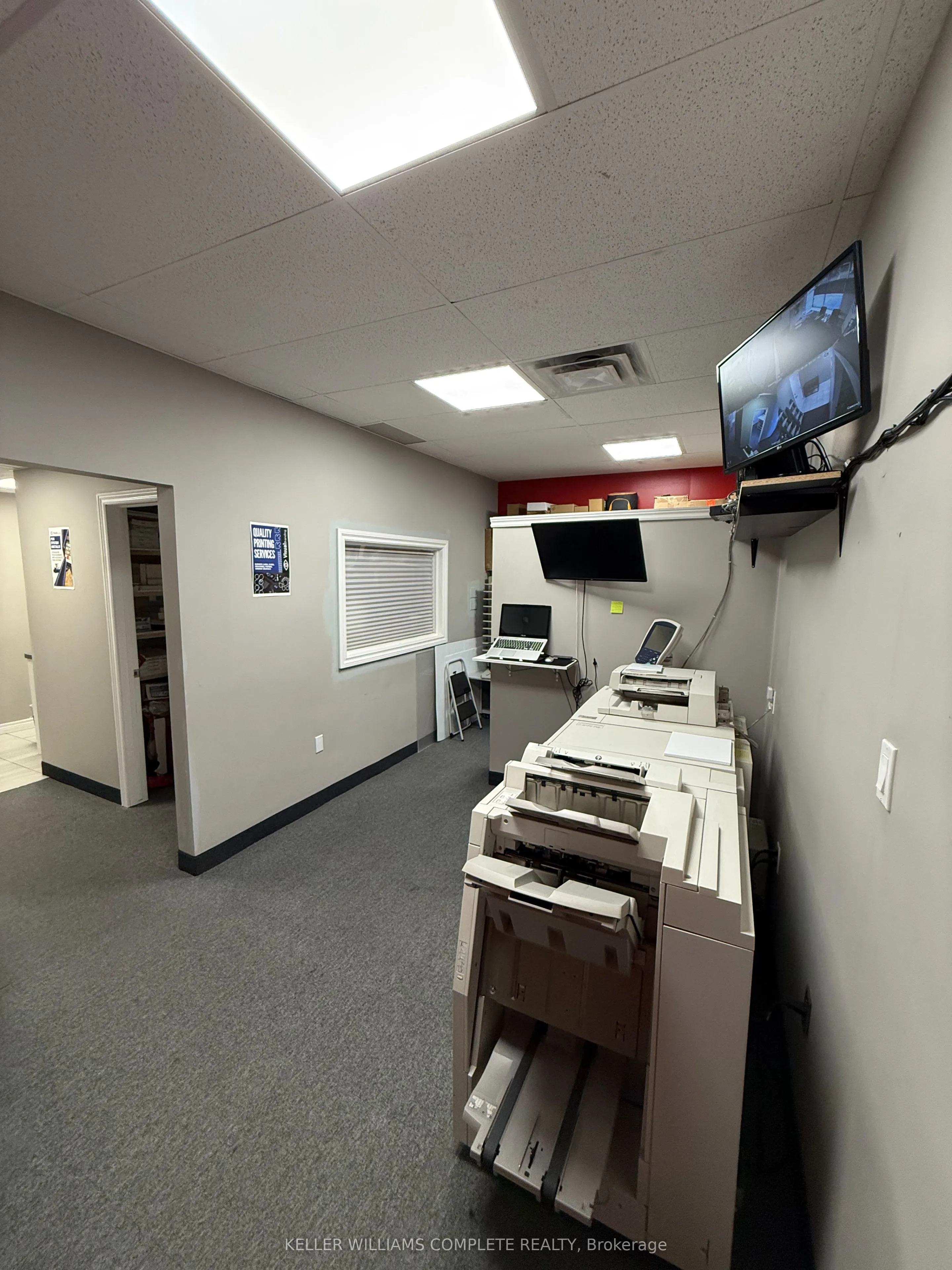 302 BRUCEDALE Avenue