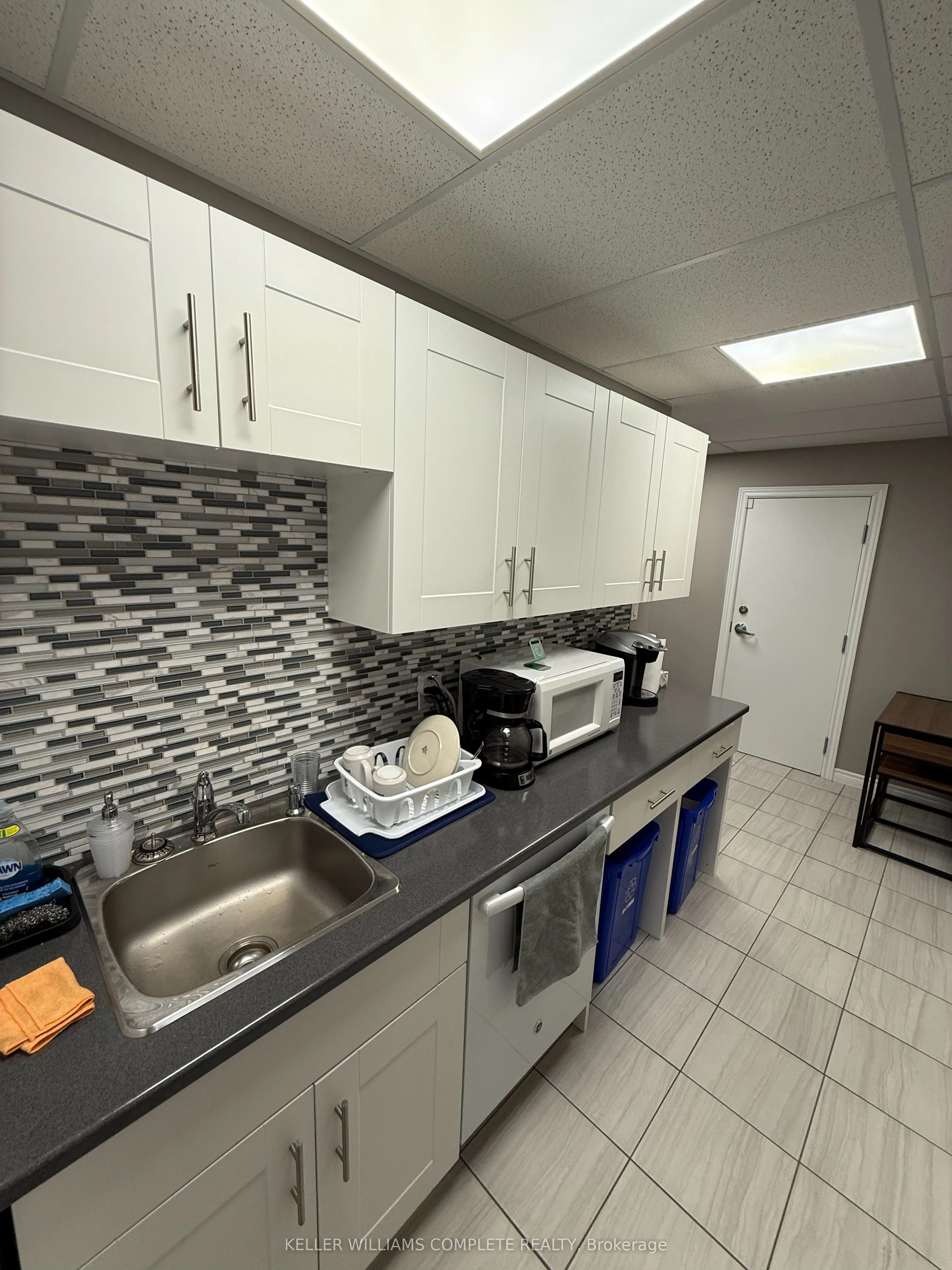 302 BRUCEDALE Avenue