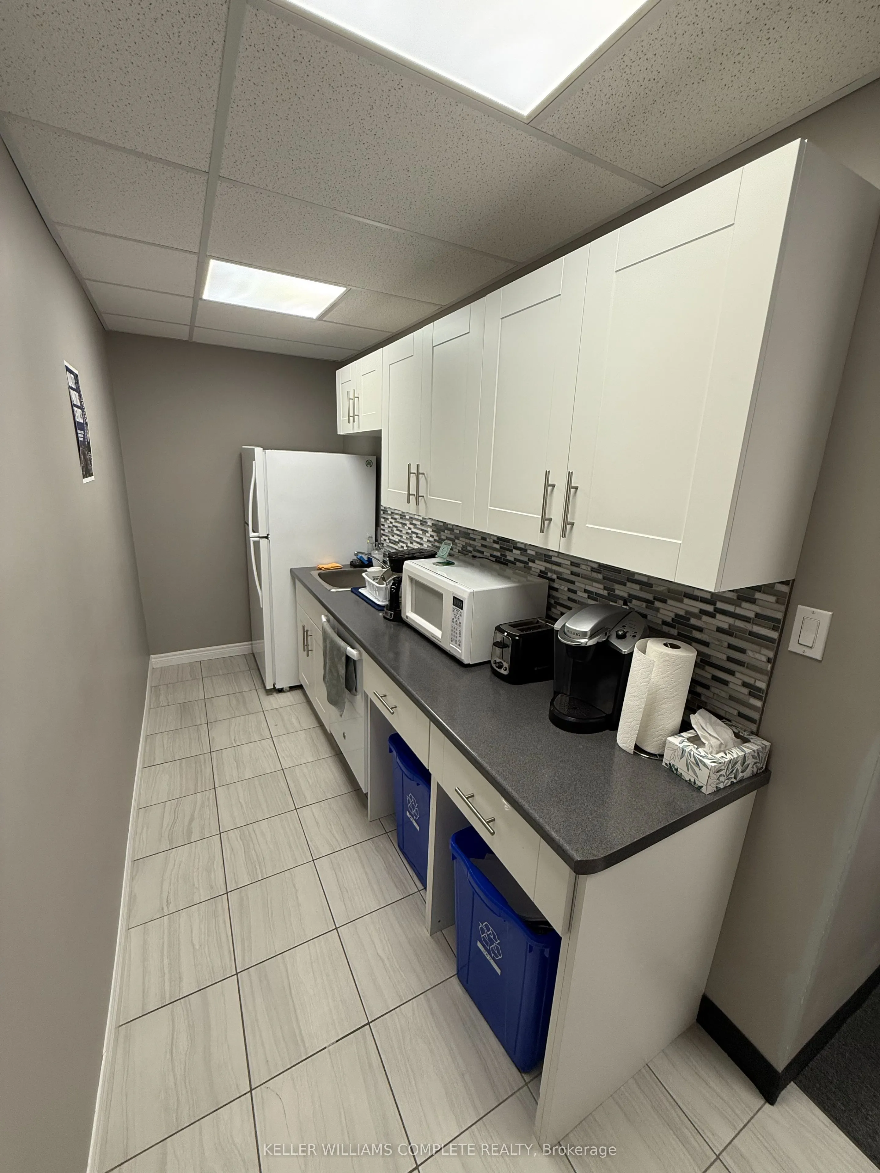 302 BRUCEDALE Avenue