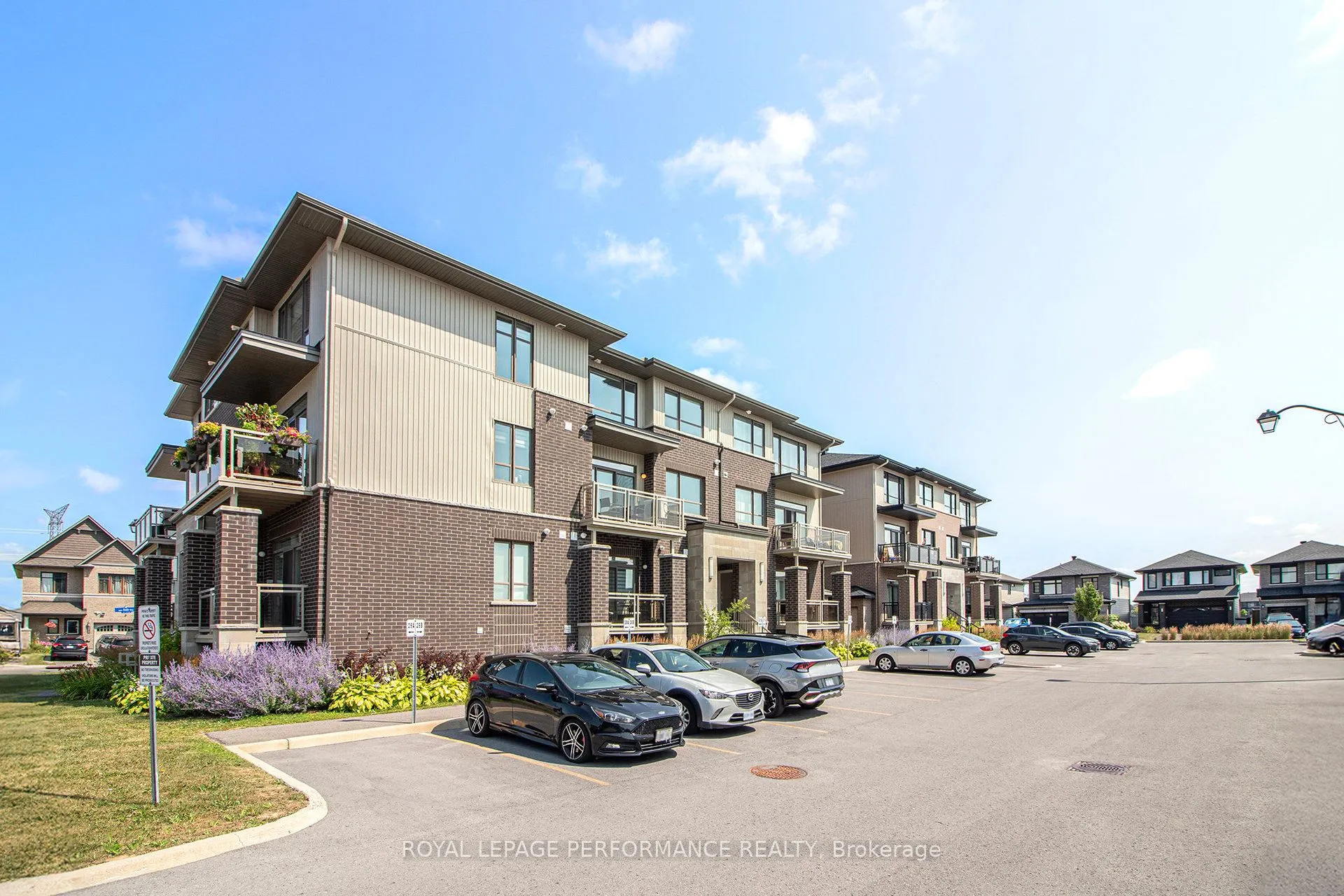 84 Carabiner Private, #33