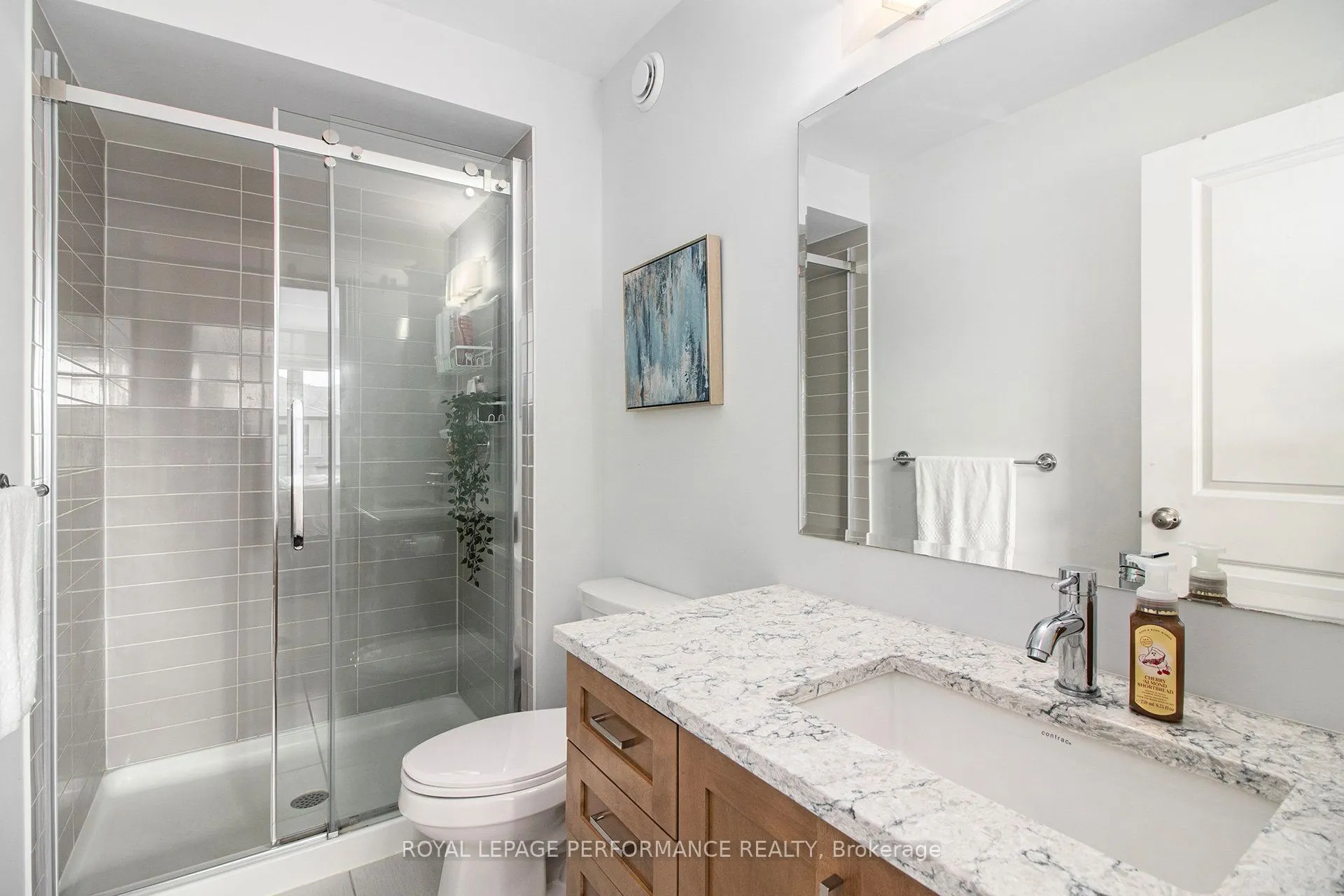 84 Carabiner Private, #33