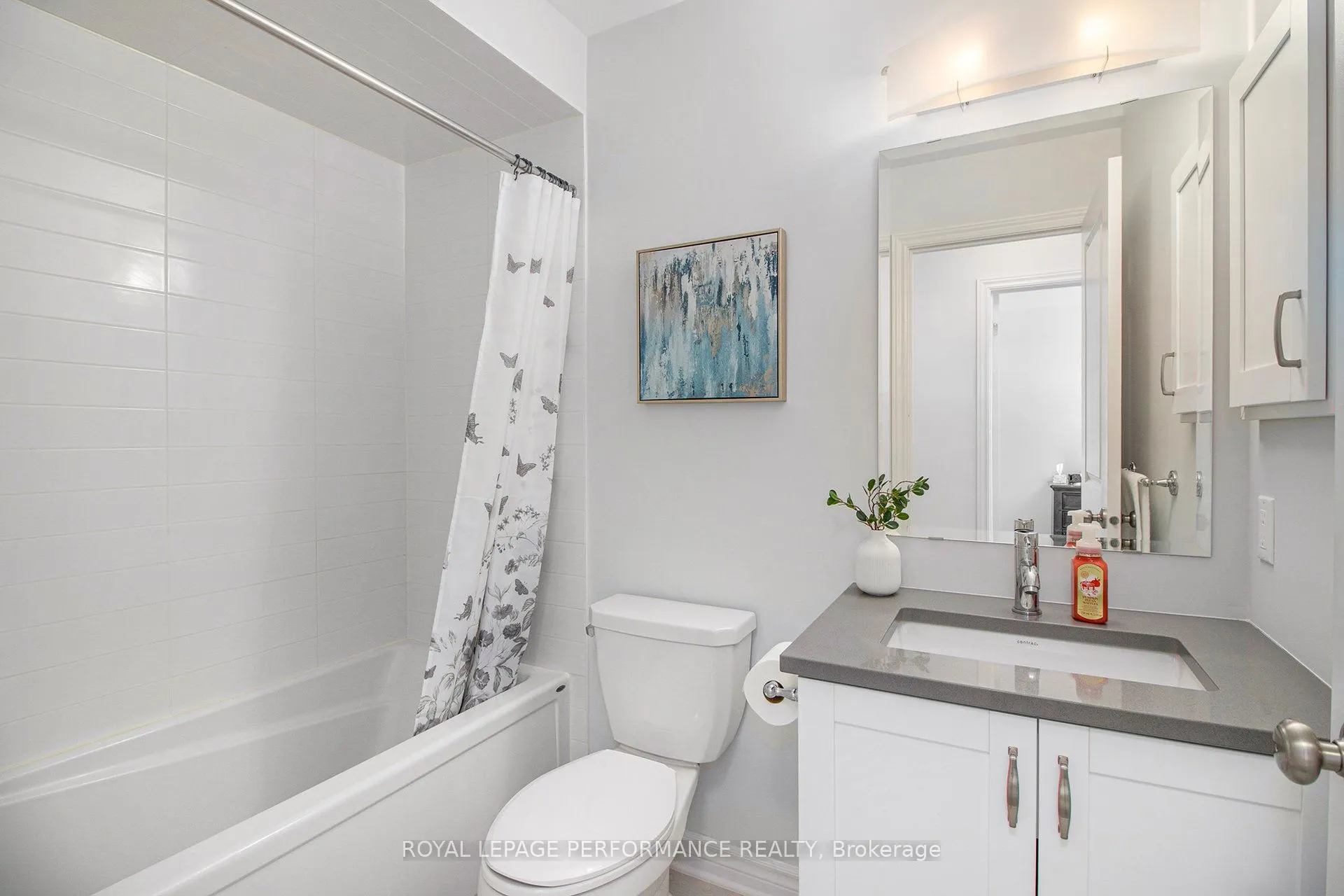 84 Carabiner Private, #33