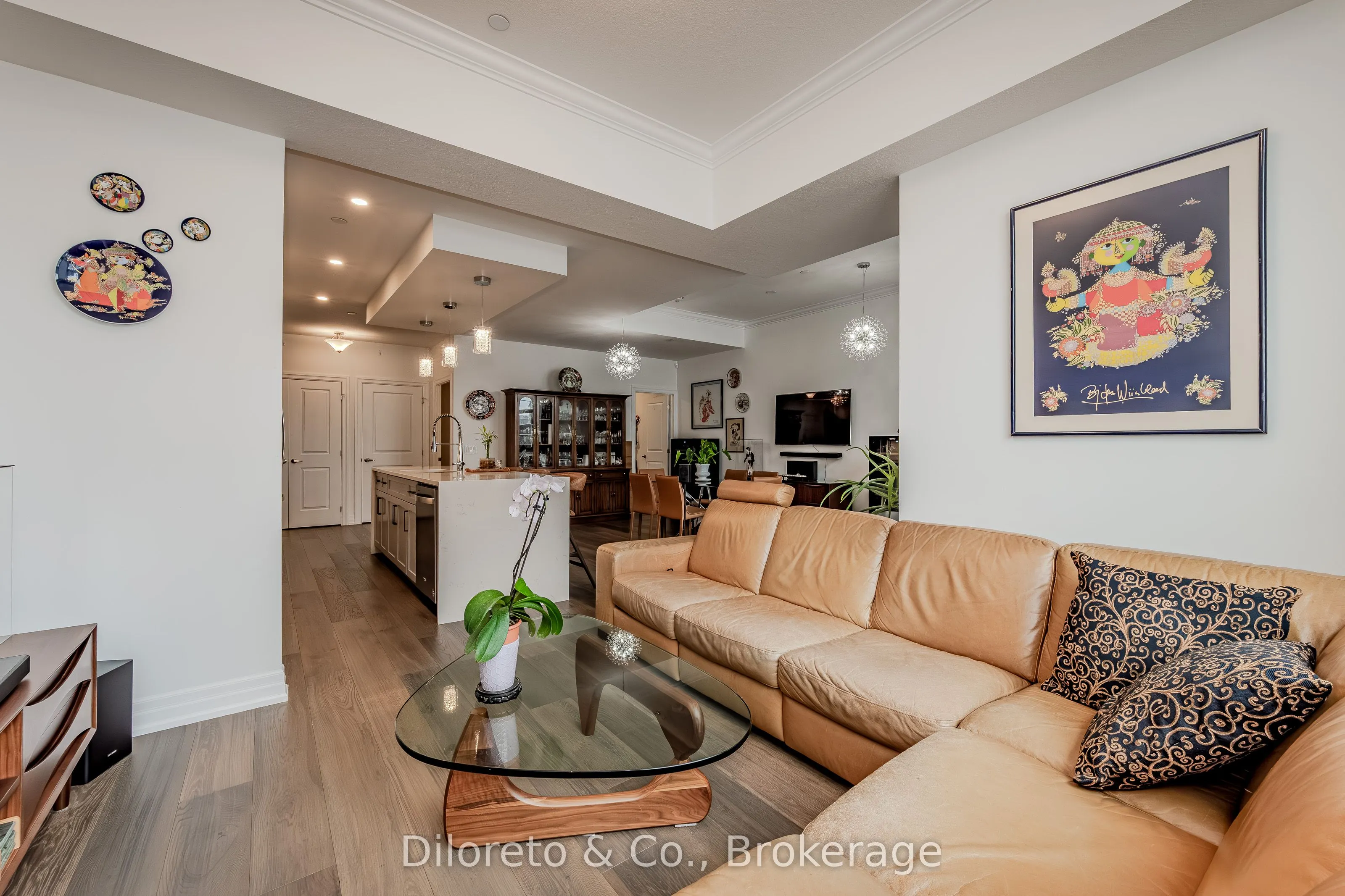 1878 Gordon Street, #105