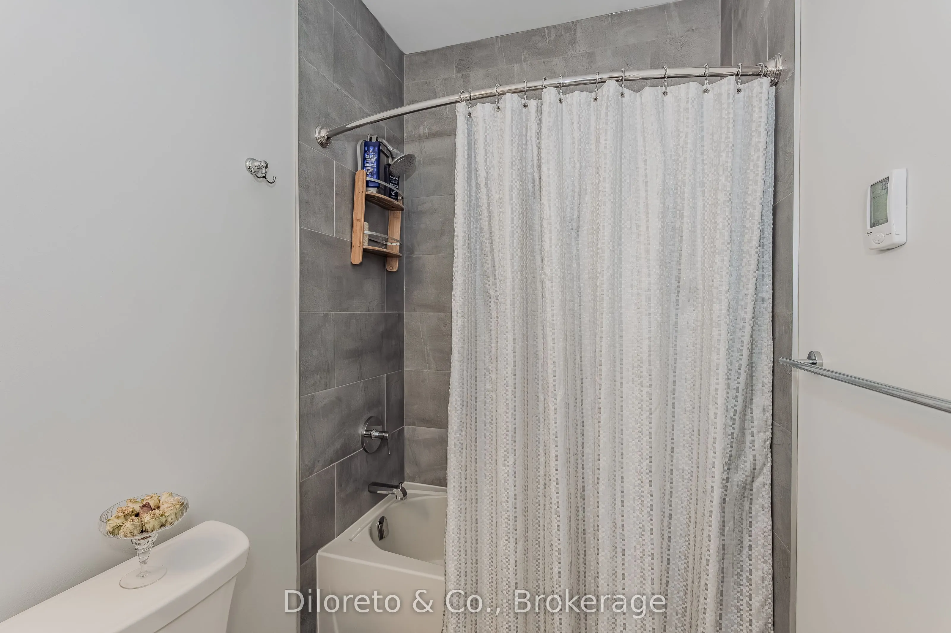 1878 Gordon Street, #105