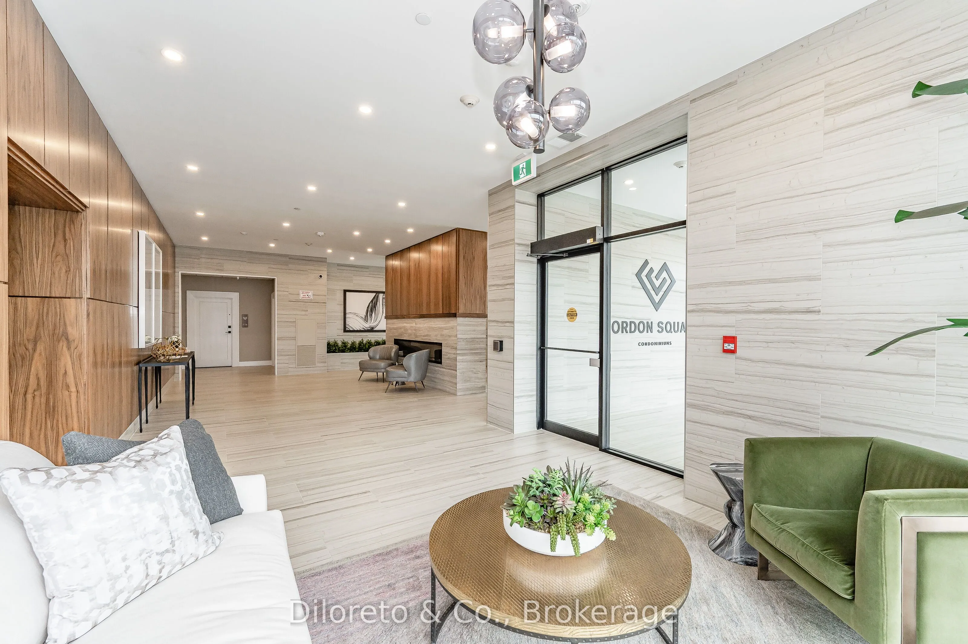 1878 Gordon Street, #105