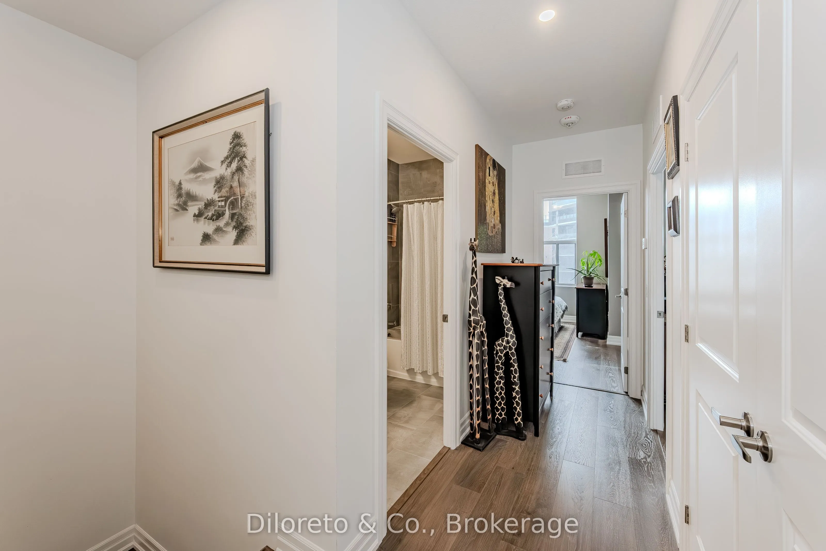 1878 Gordon Street, #105