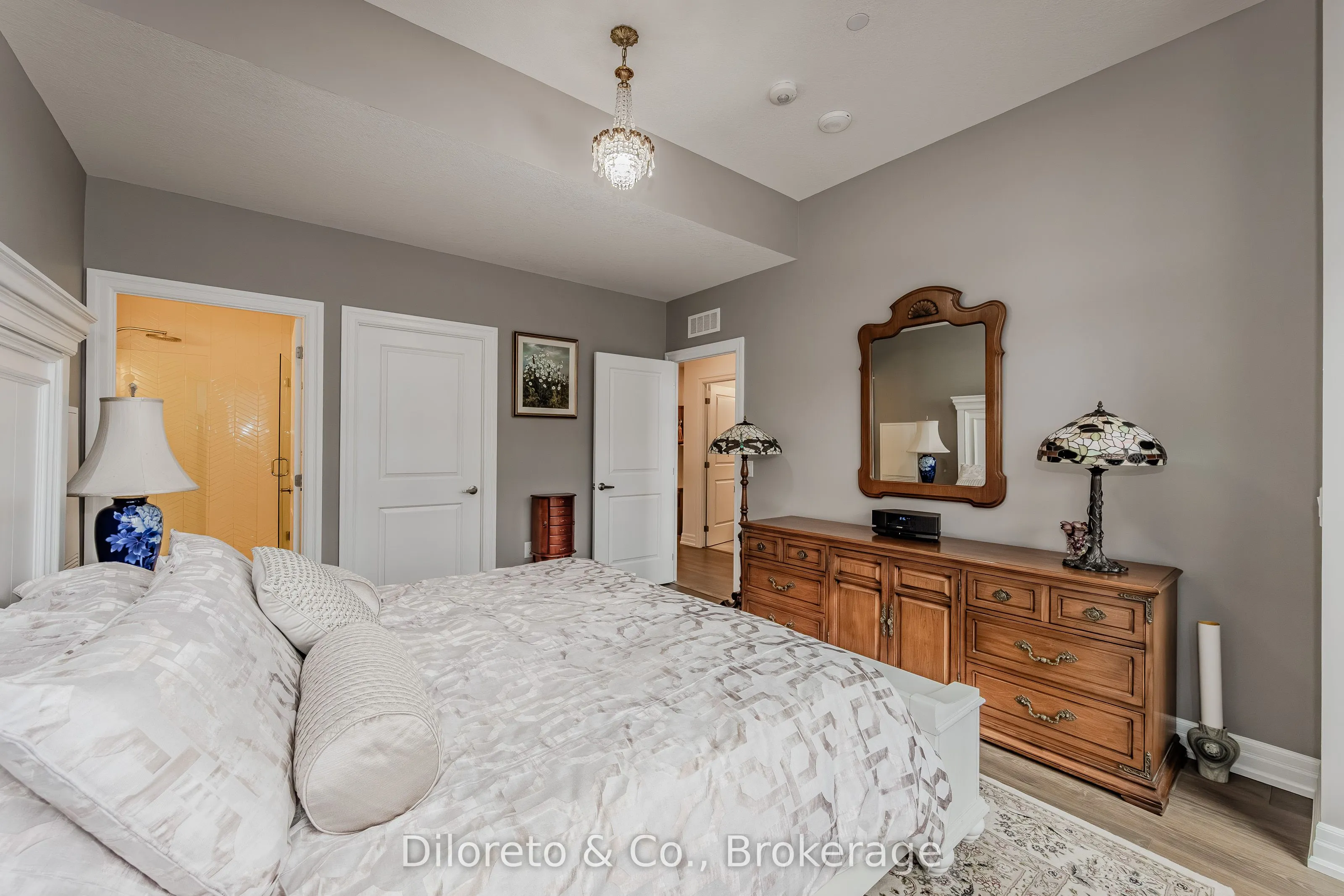 1878 Gordon Street, #105