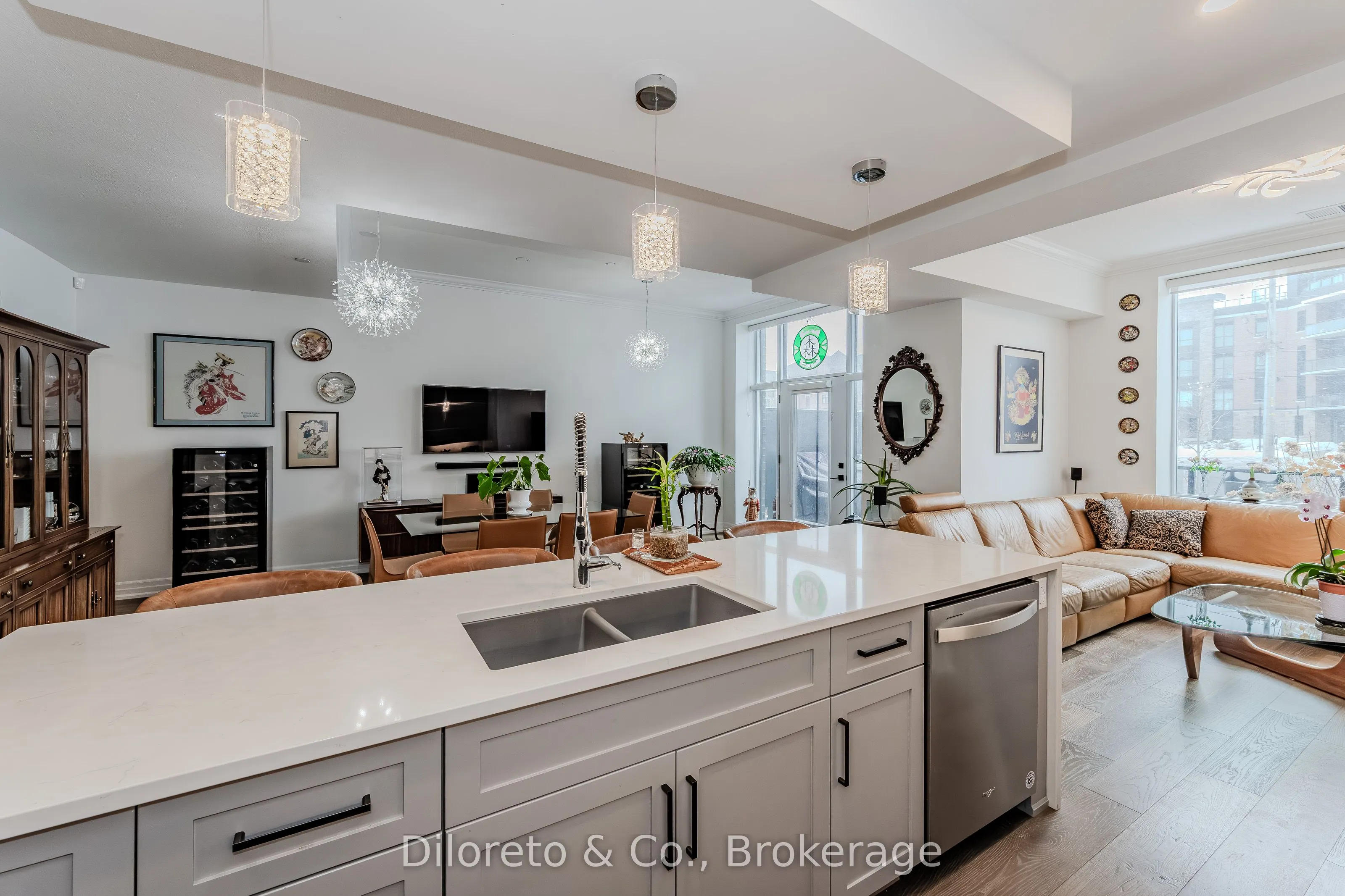 1878 Gordon Street, #105