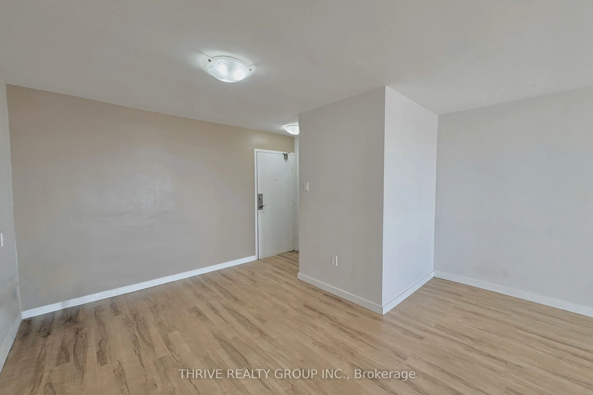 573 Mornington Avenue, #1111