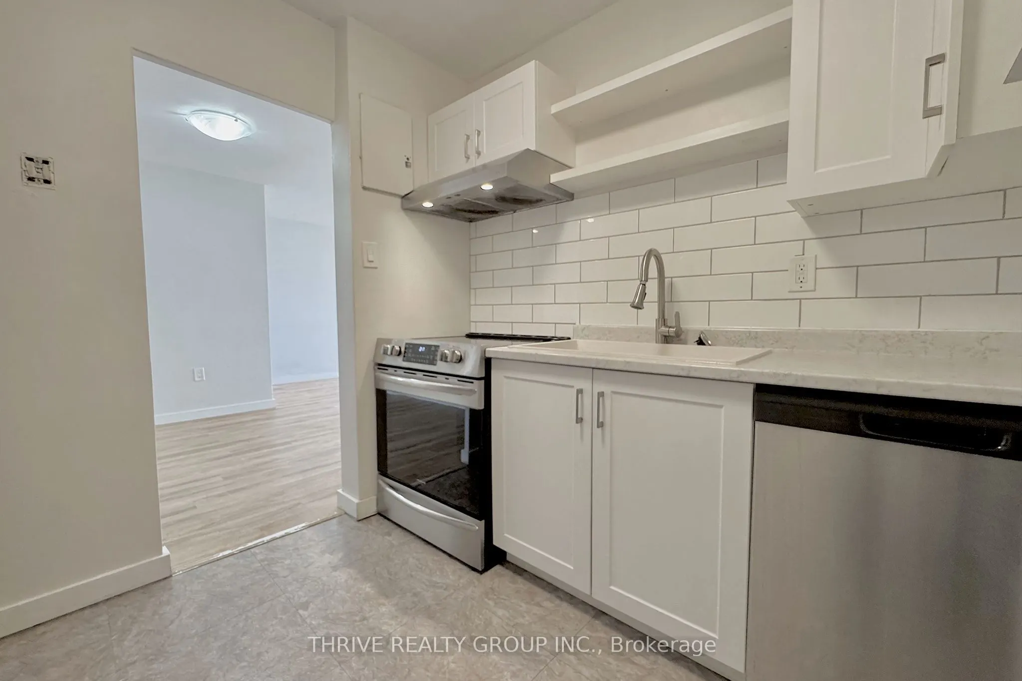 573 Mornington Avenue, #1111